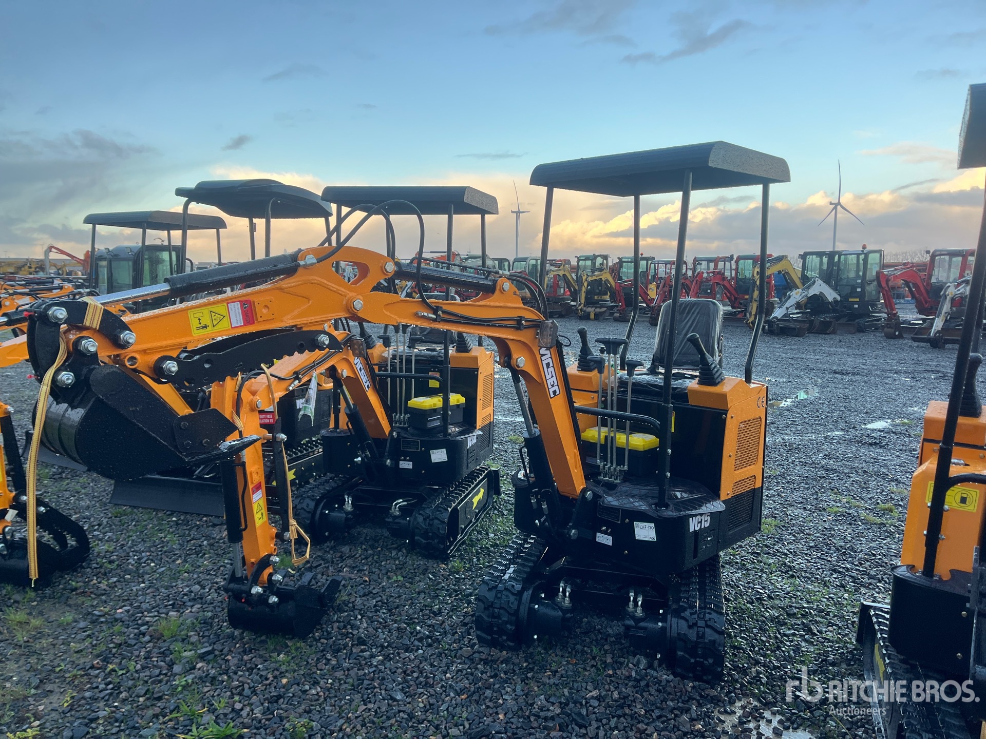 General Appearance with Foto, angolo anteriore sinistro