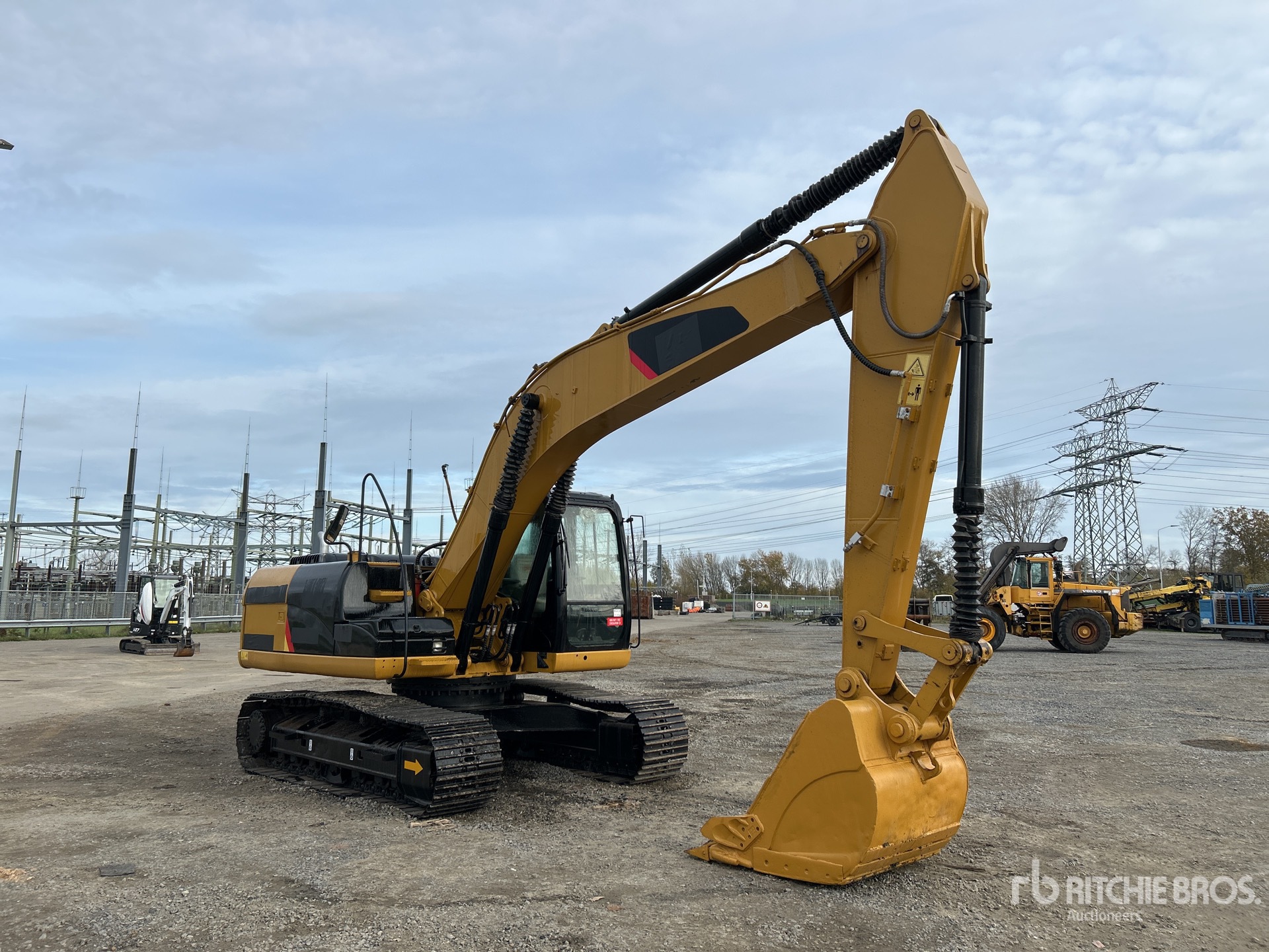 General Appearance with Foto, angolo anteriore destro