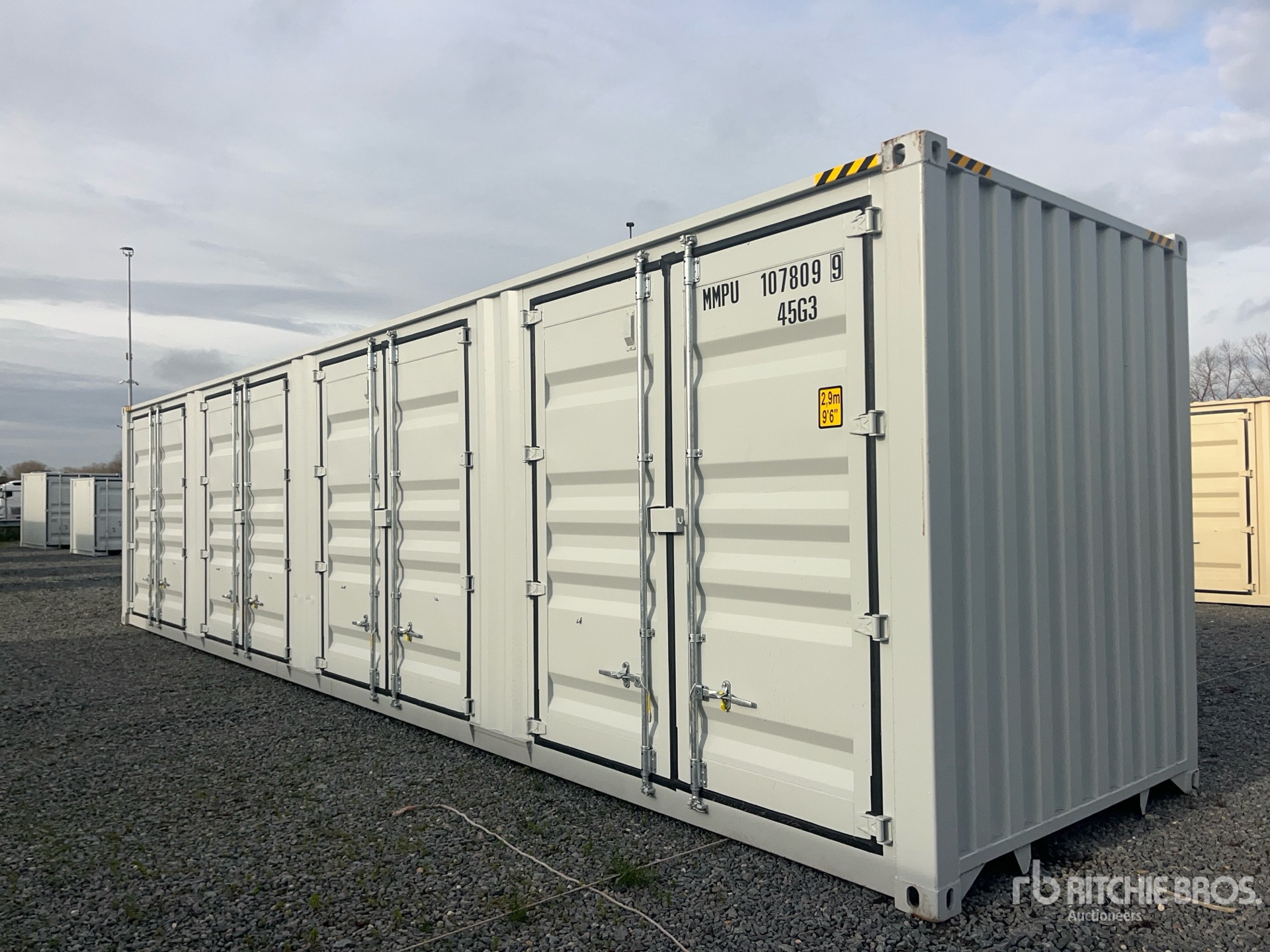 Aspect général with Image, coin arrière gauche