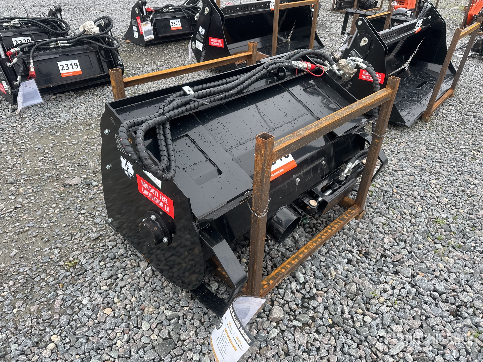 General Appearance with Picture, Right Rear Corner