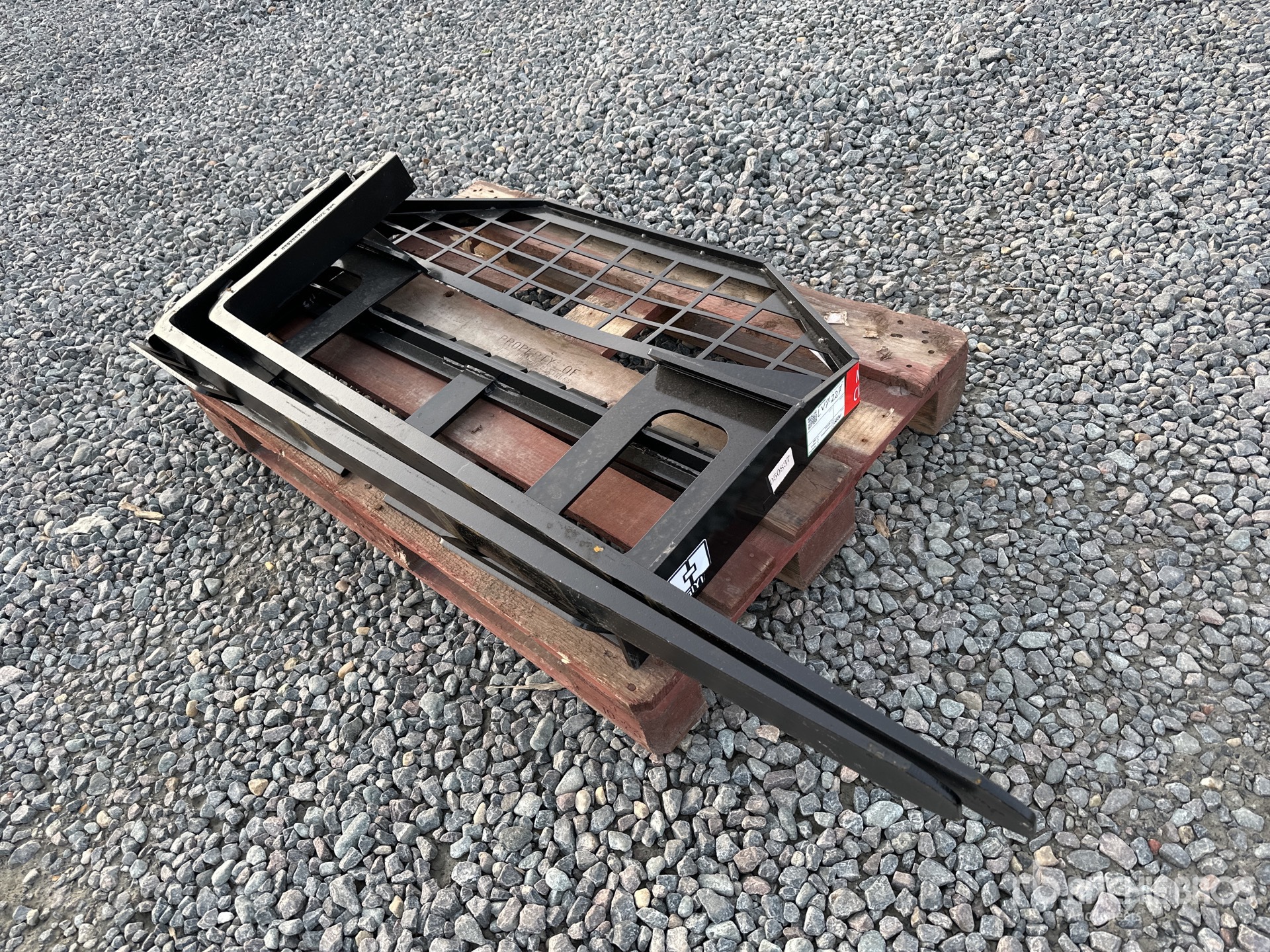 General Appearance with Picture, Right Front Corner