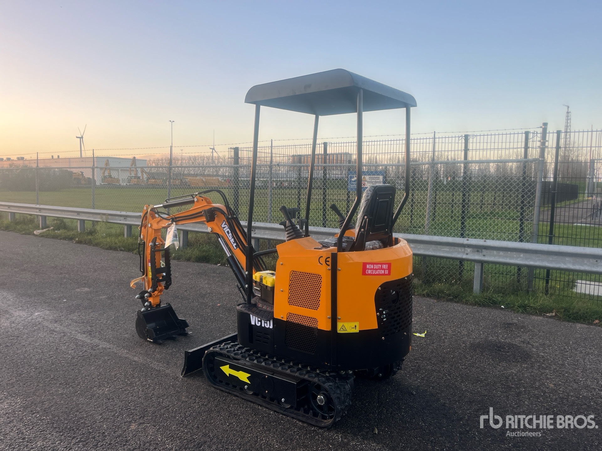 General Appearance with Picture, Left Rear Corner