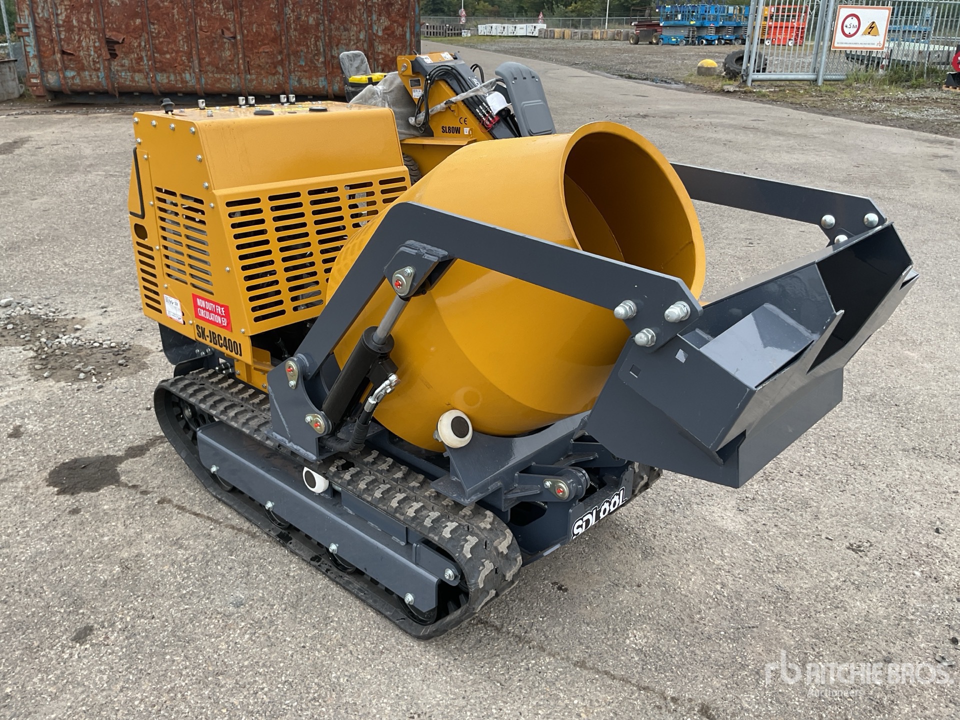 General Appearance with Picture, Right Front Corner