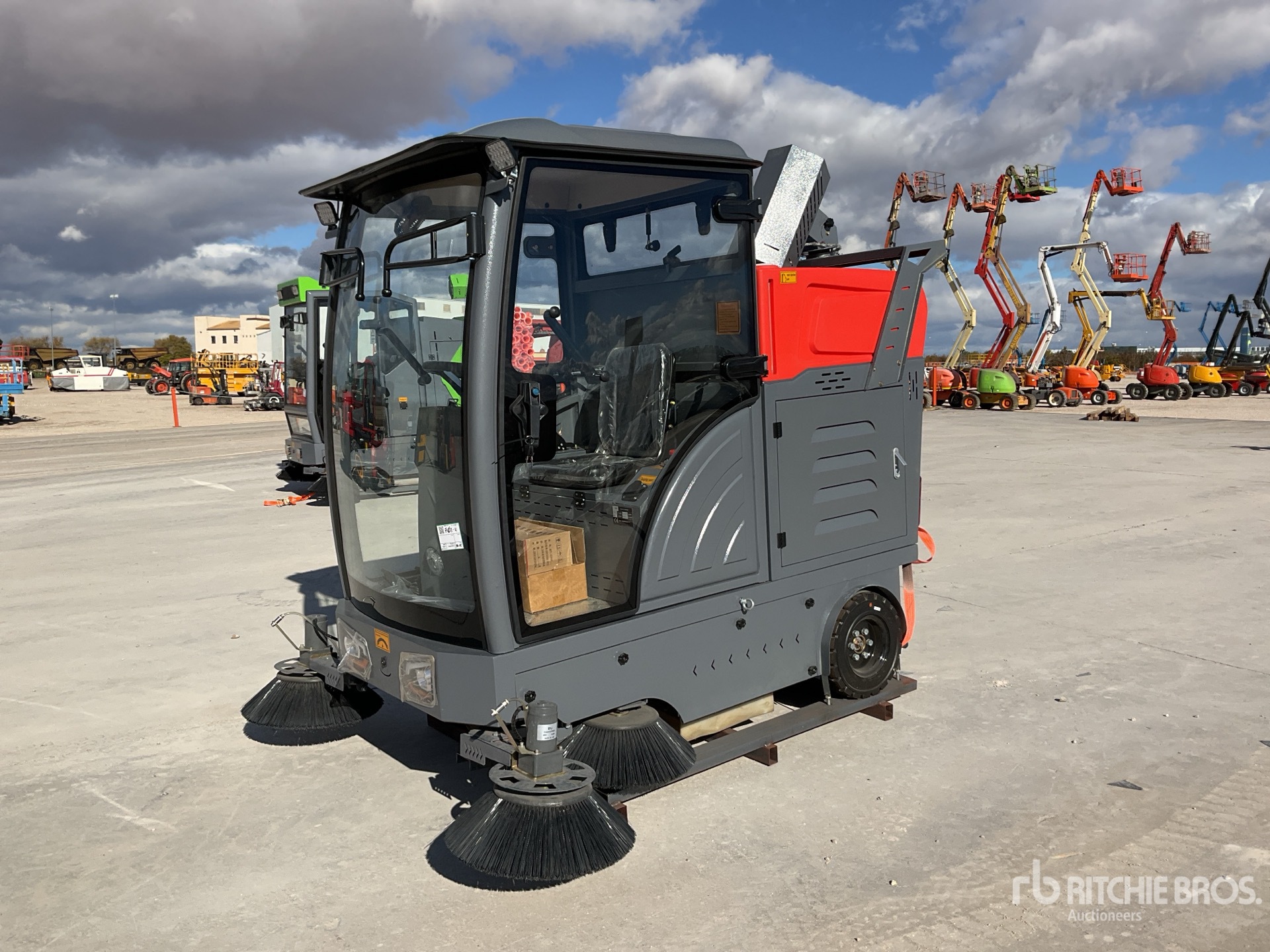 General Appearance with Image, coin avant gauche