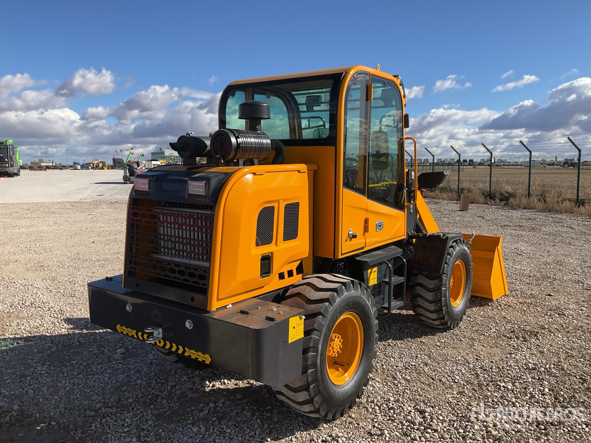 General Appearance with Picture, Right Rear Corner