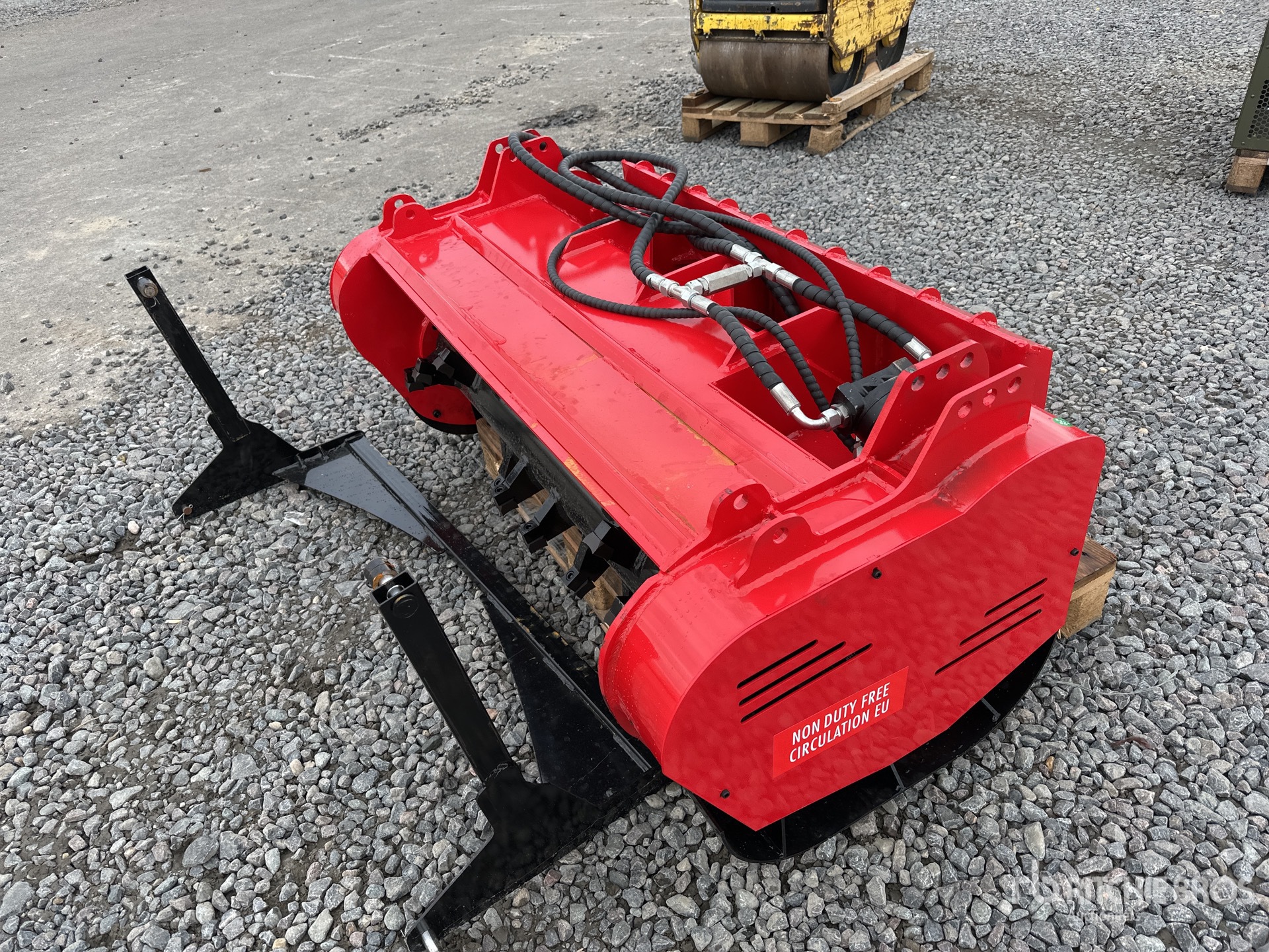 General Appearance with Bild, Ecke hinten links