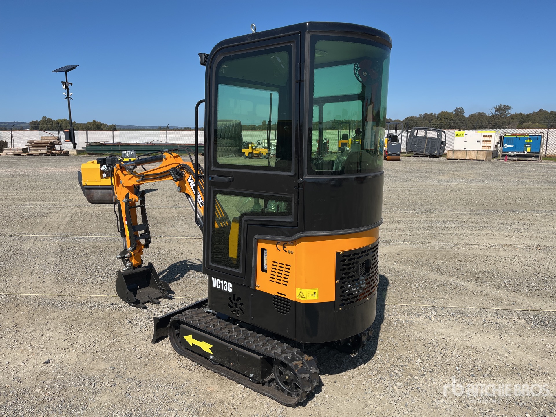 General Appearance with Picture, Left Rear Corner