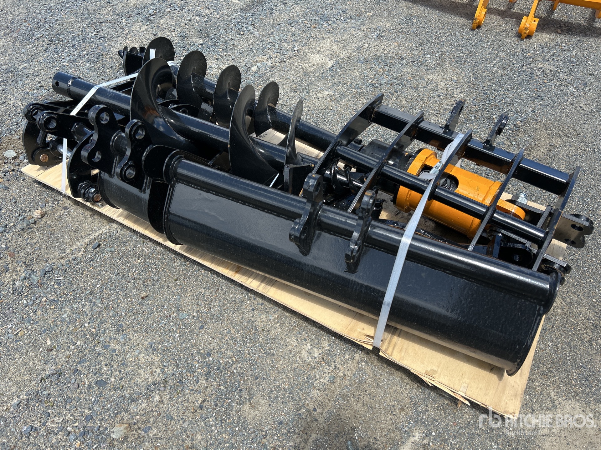 General Appearance with Foto, angolo anteriore sinistro