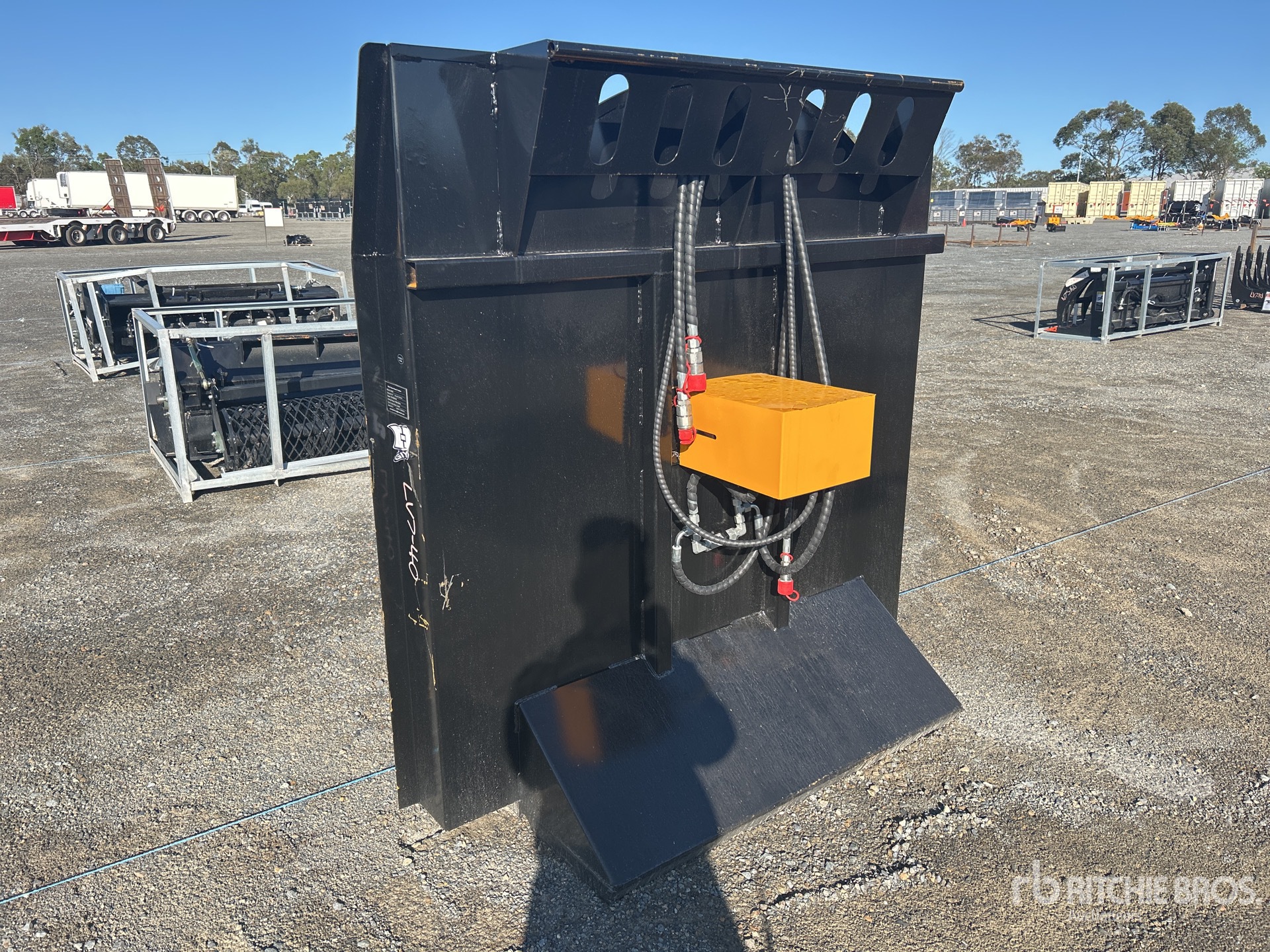 General Appearance with Picture, Left Rear Corner