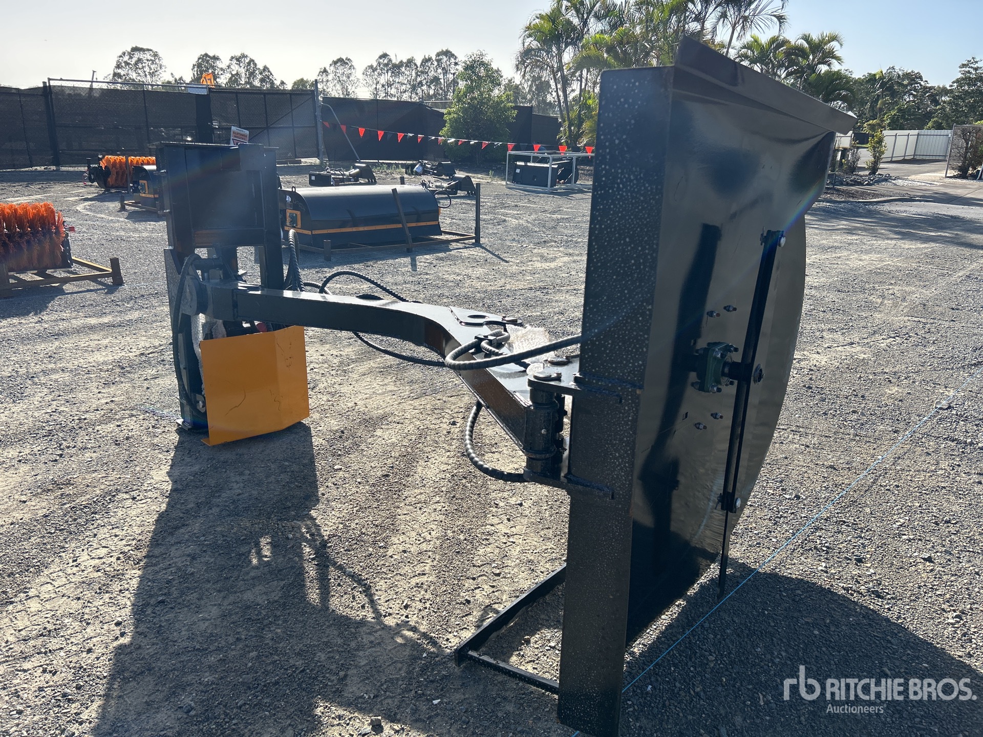 General Appearance with Image, coin avant droit