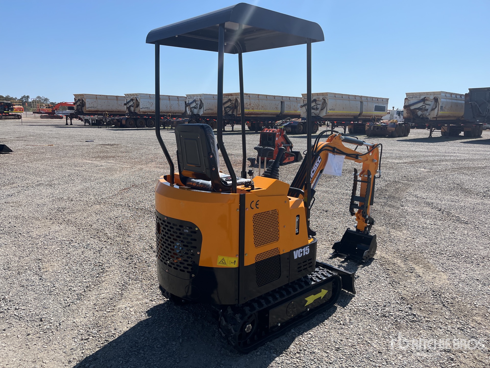 General Appearance with Foto, angolo anteriore sinistro