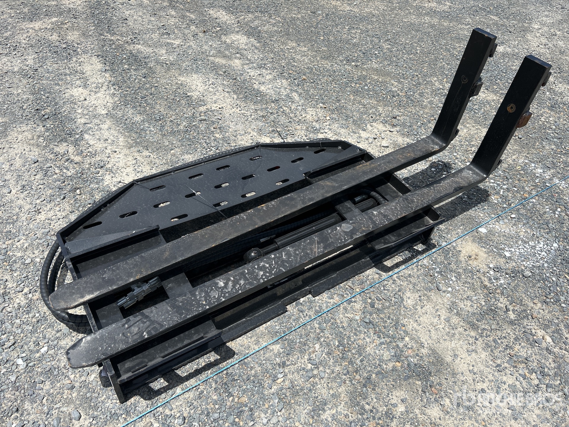 General Appearance with Image, coin avant droit