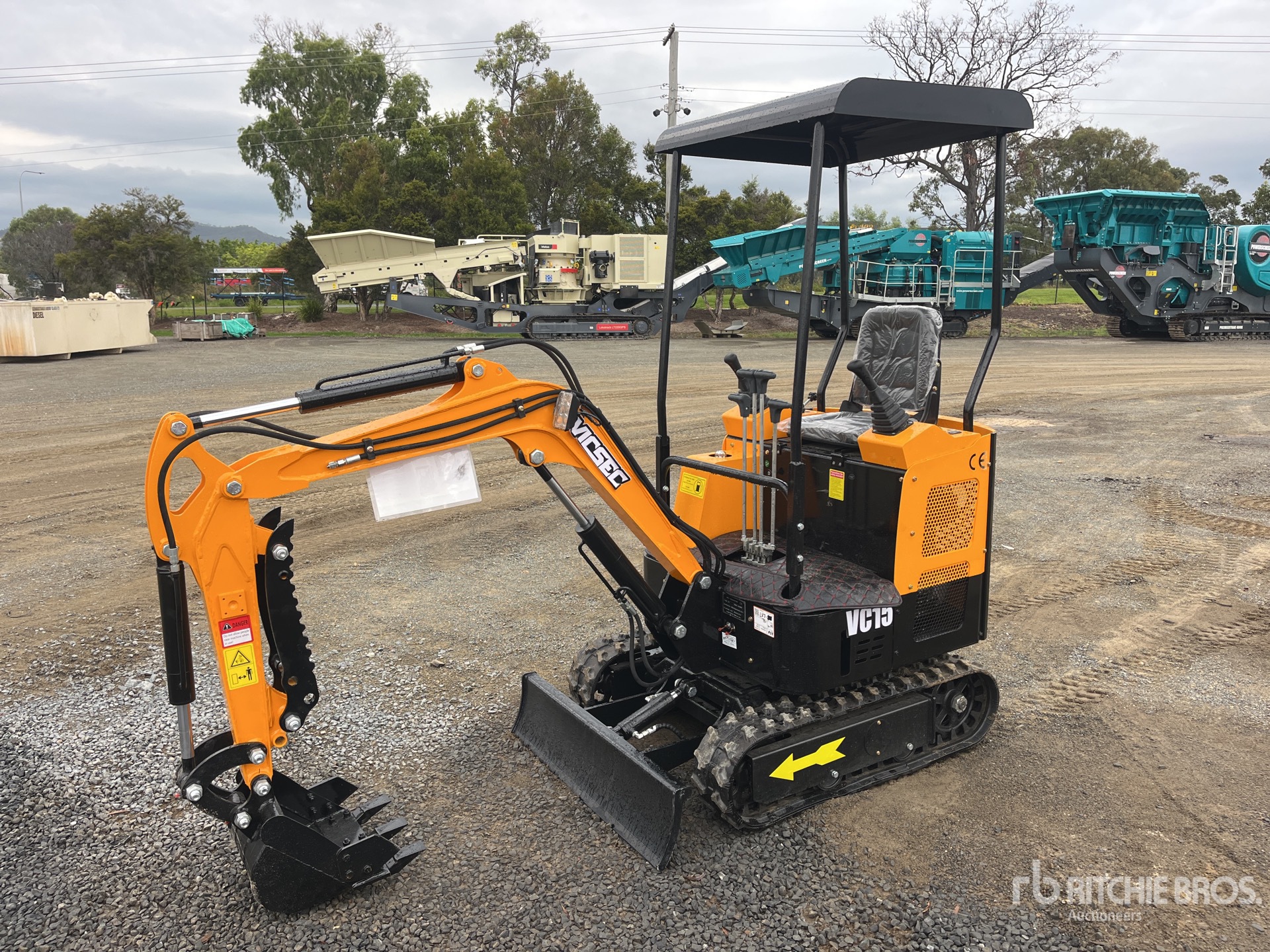 General Appearance with Picture, Left Front Corner