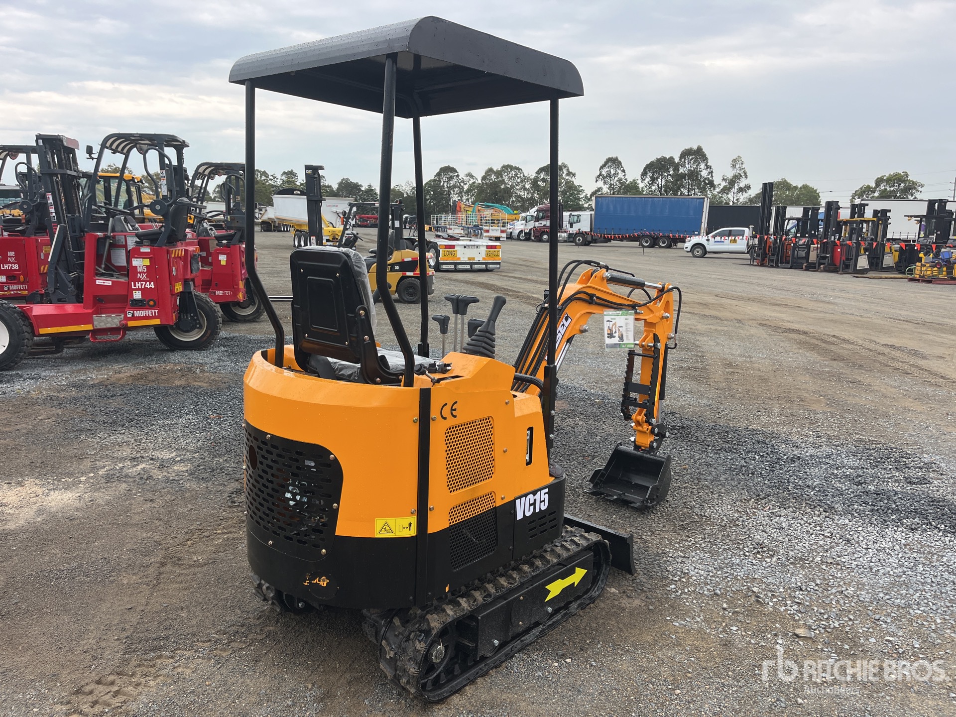 General Appearance with Picture, Right Rear Corner