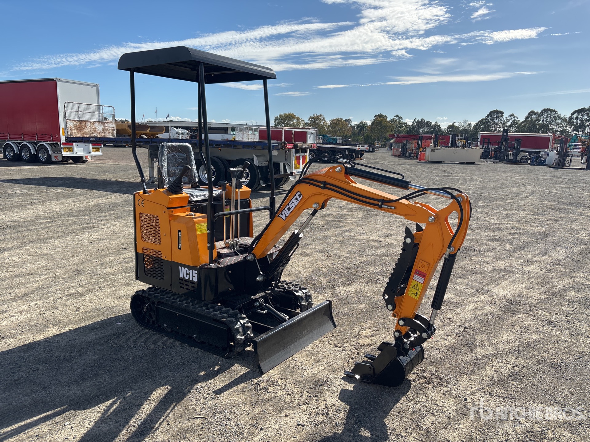 General Appearance with Picture, Right Front Corner