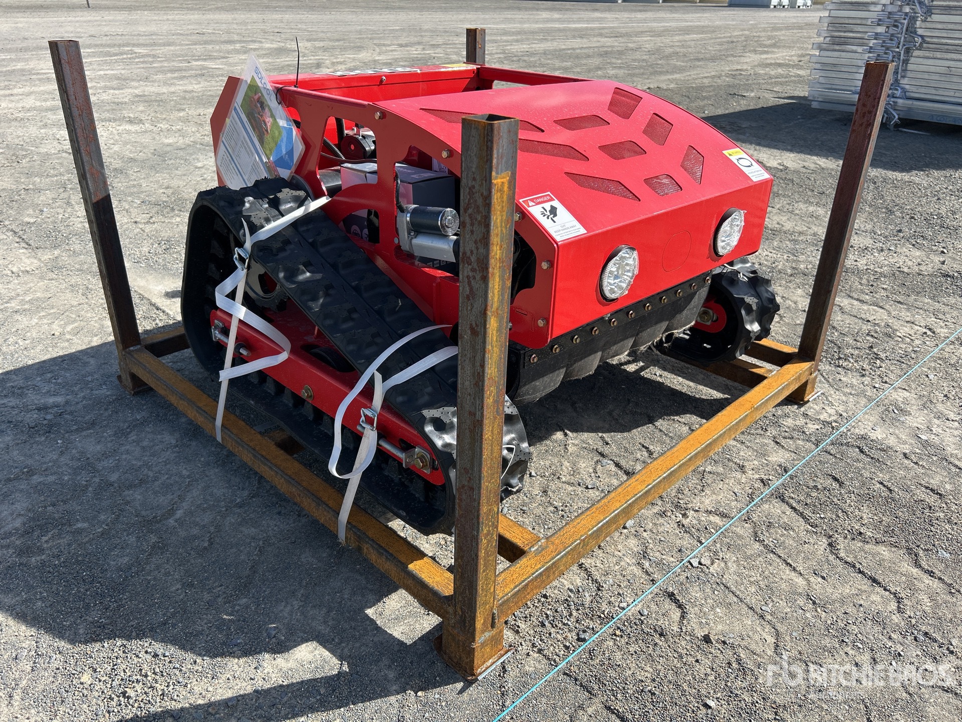 General Appearance with Picture, Right Front Corner