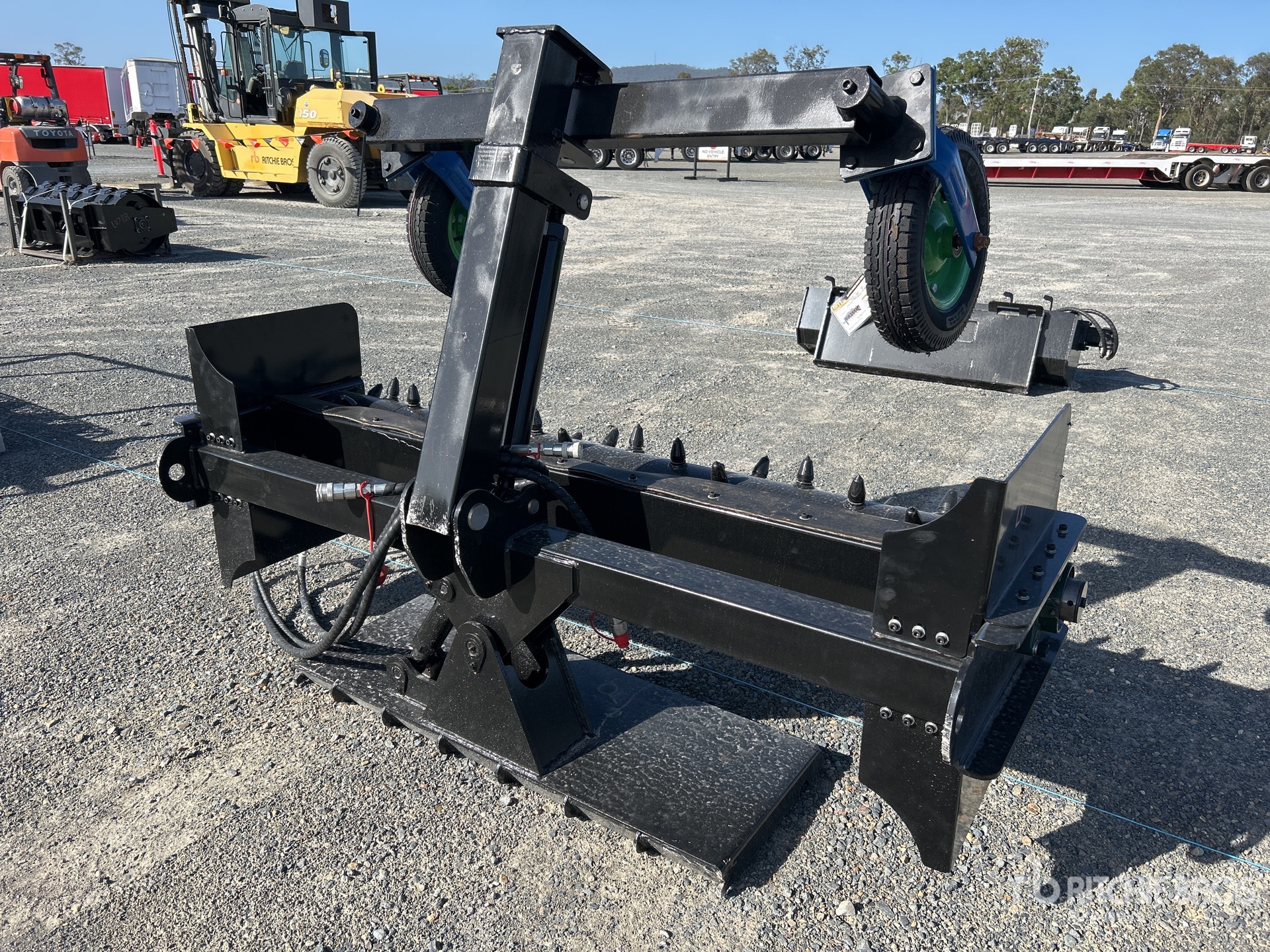 General Appearance with Picture, Right Rear Corner