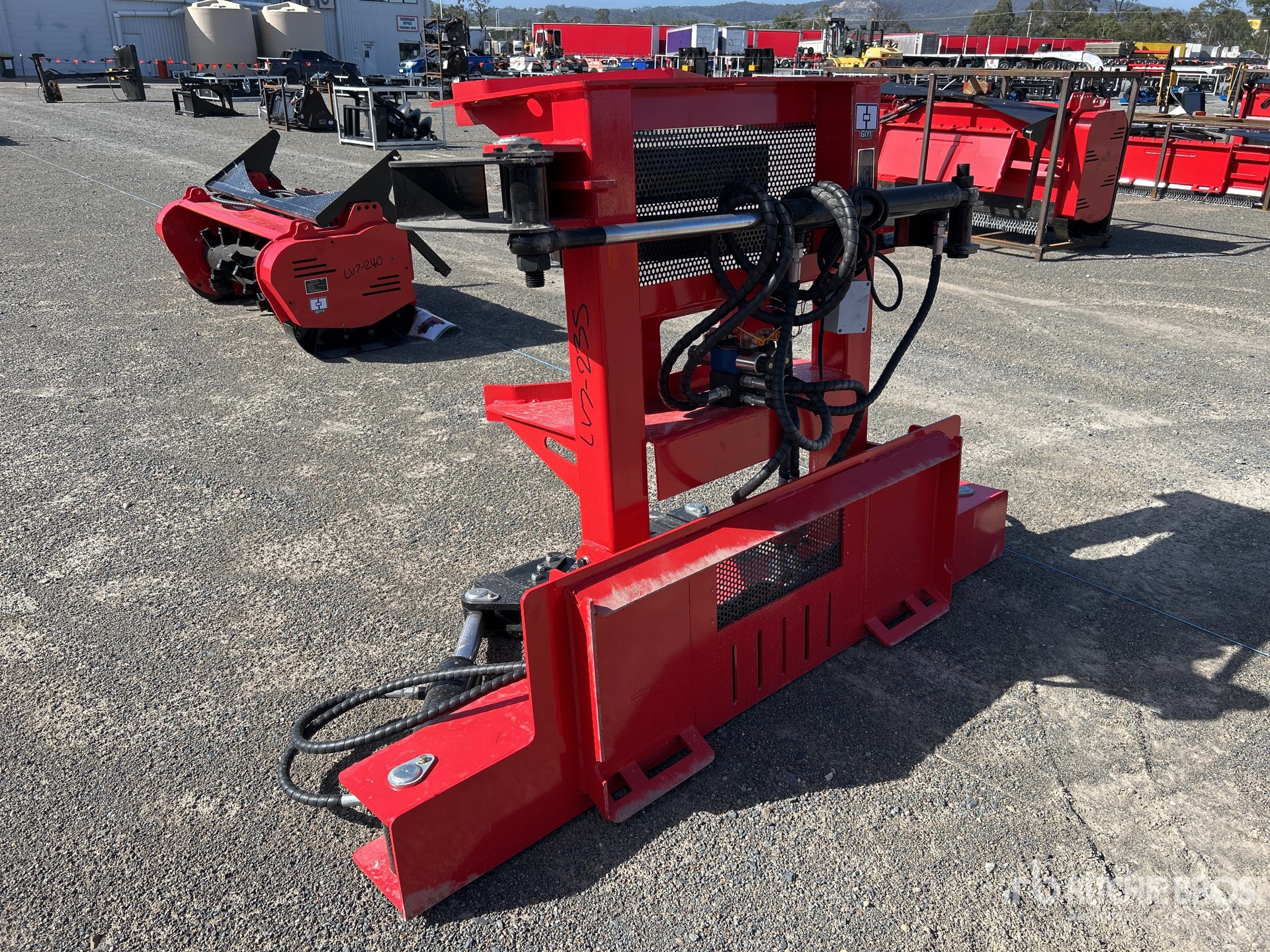 General Appearance with Picture, Left Rear Corner