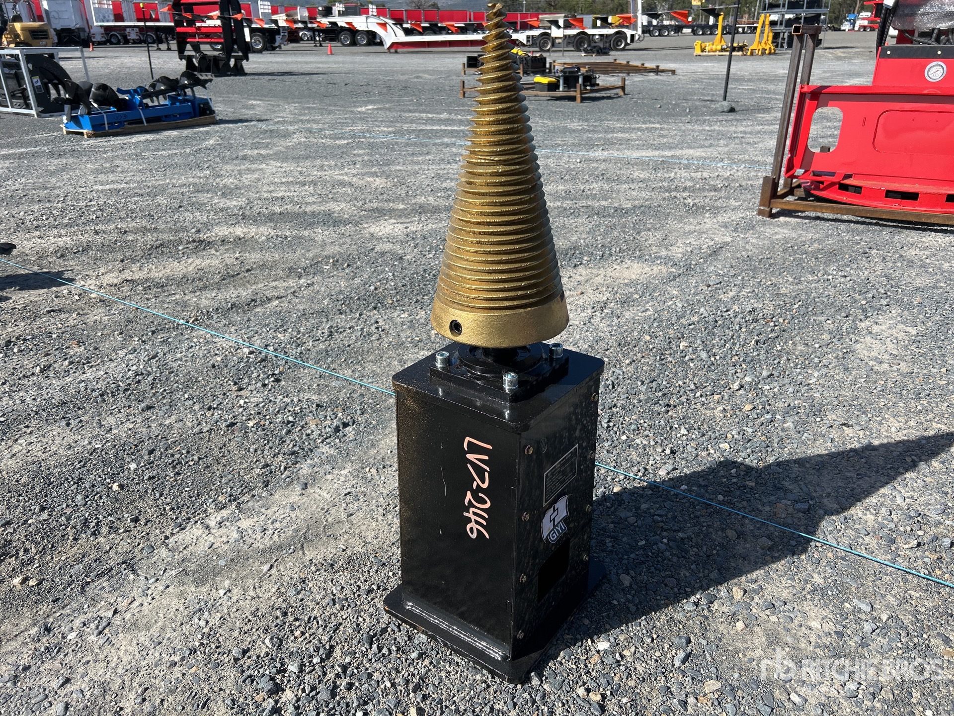 General Appearance with Picture, Left Rear Corner