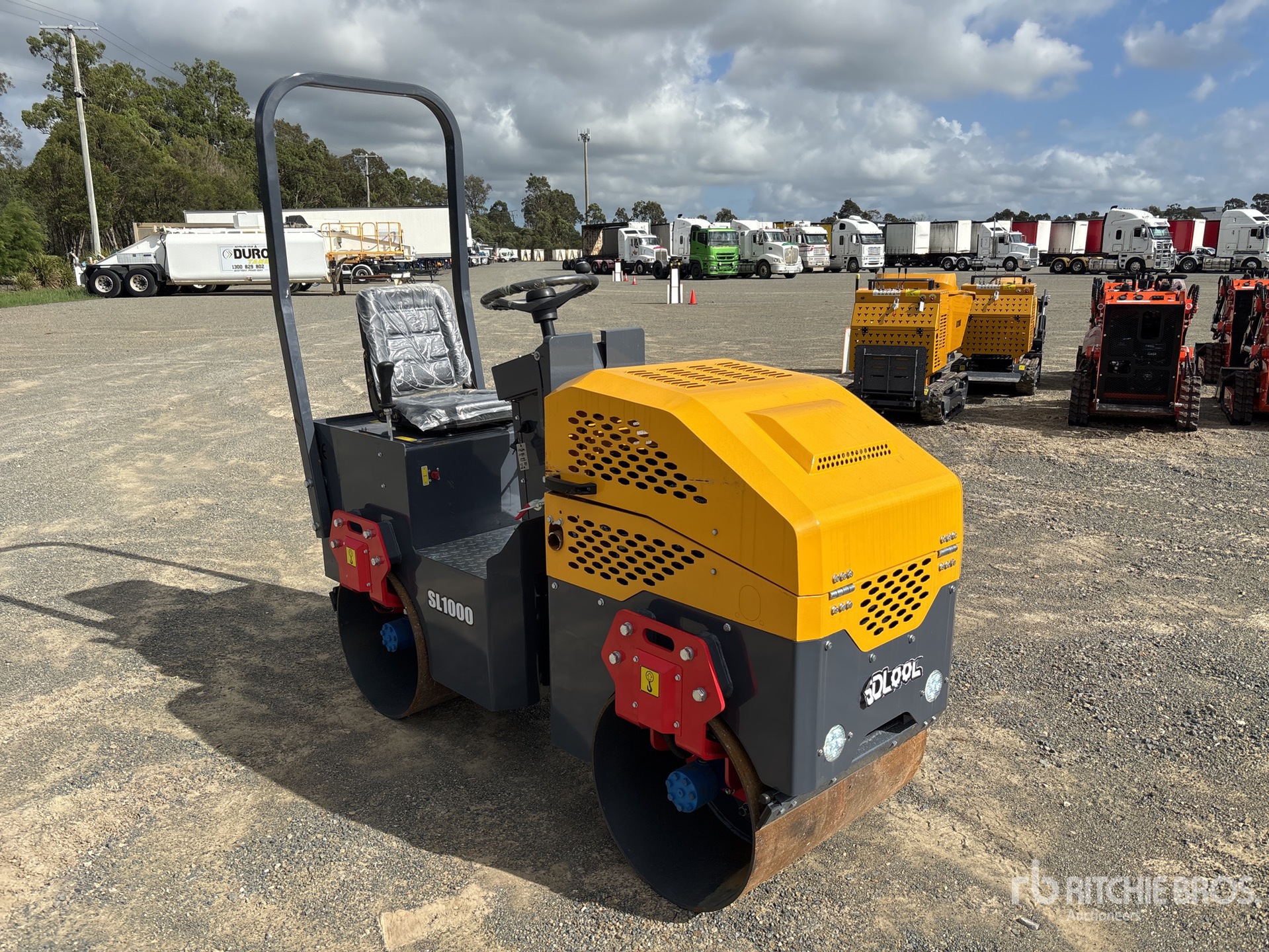 General Appearance with Picture, Right Front Corner