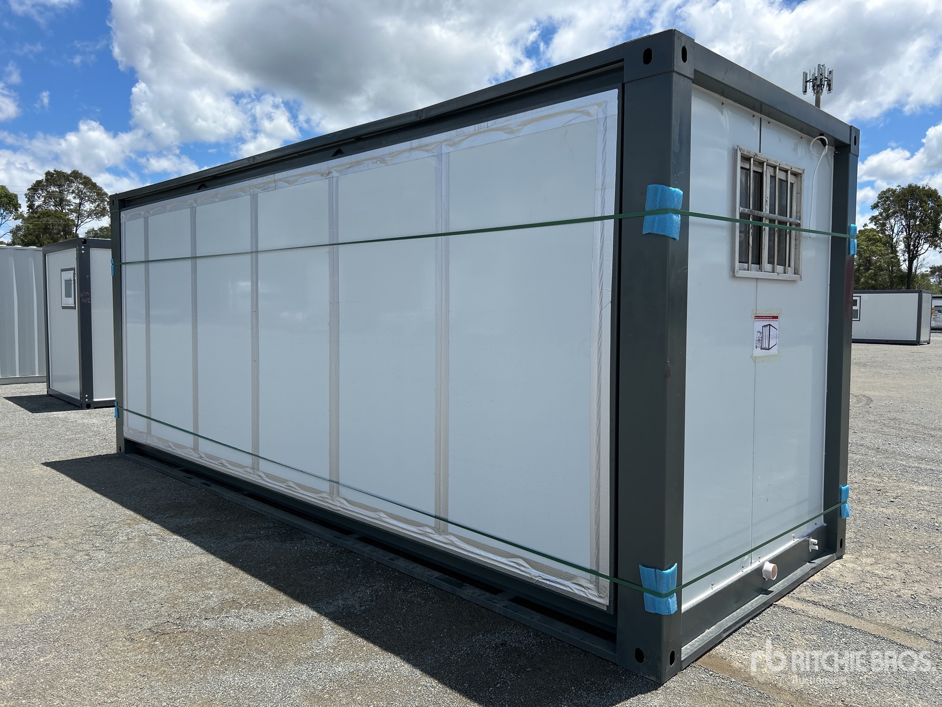 General Appearance with Picture, Left Rear Corner