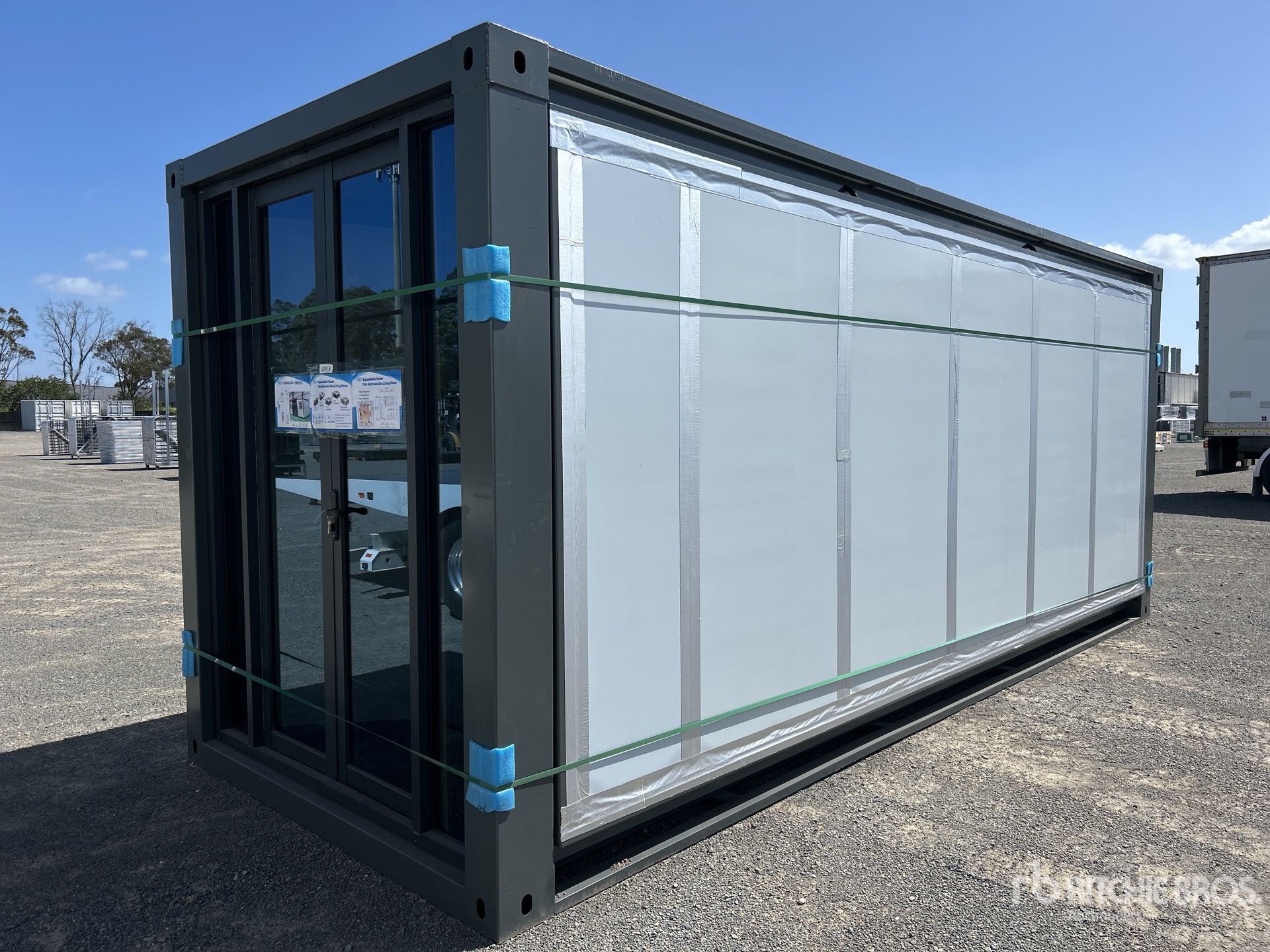 General Appearance with Picture, Left Front Corner