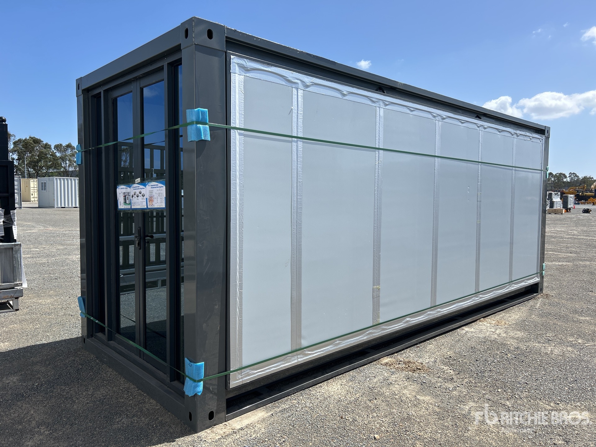 General Appearance with Picture, Left Front Corner