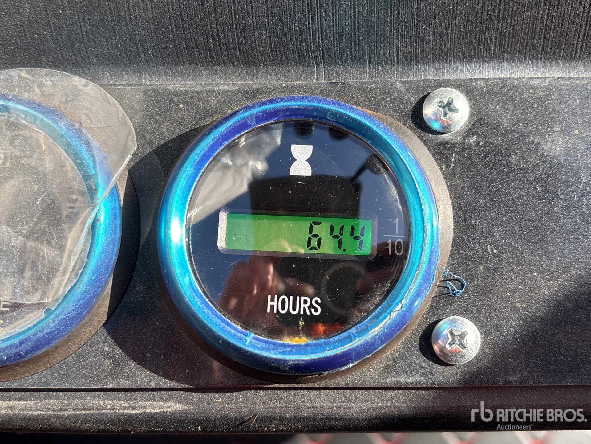 General Appearance with Hour Meter / Odometer