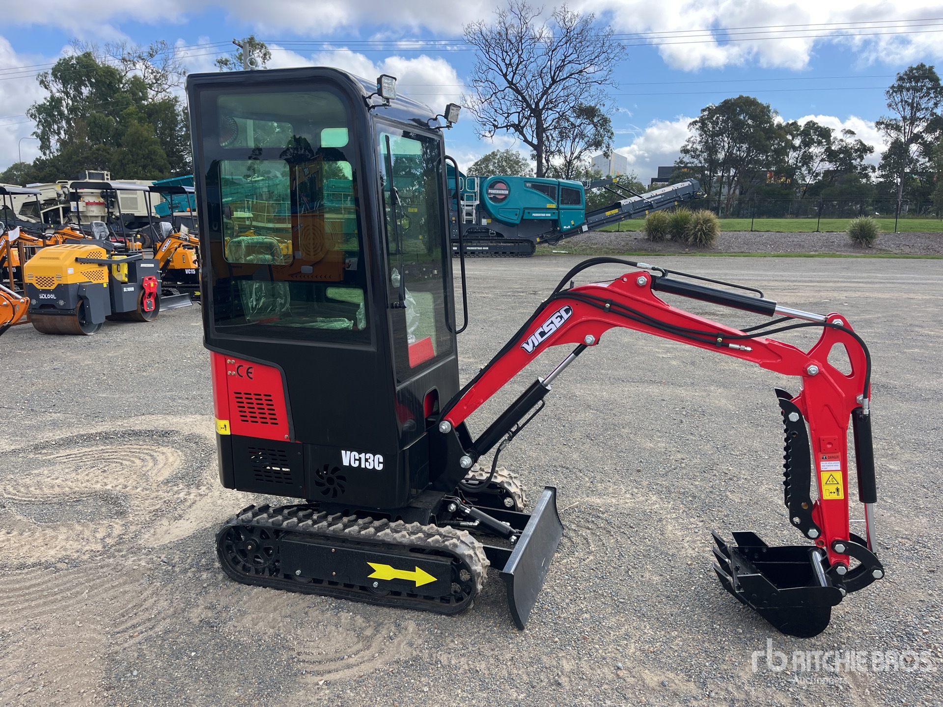 General Appearance with Picture, Right Front Corner