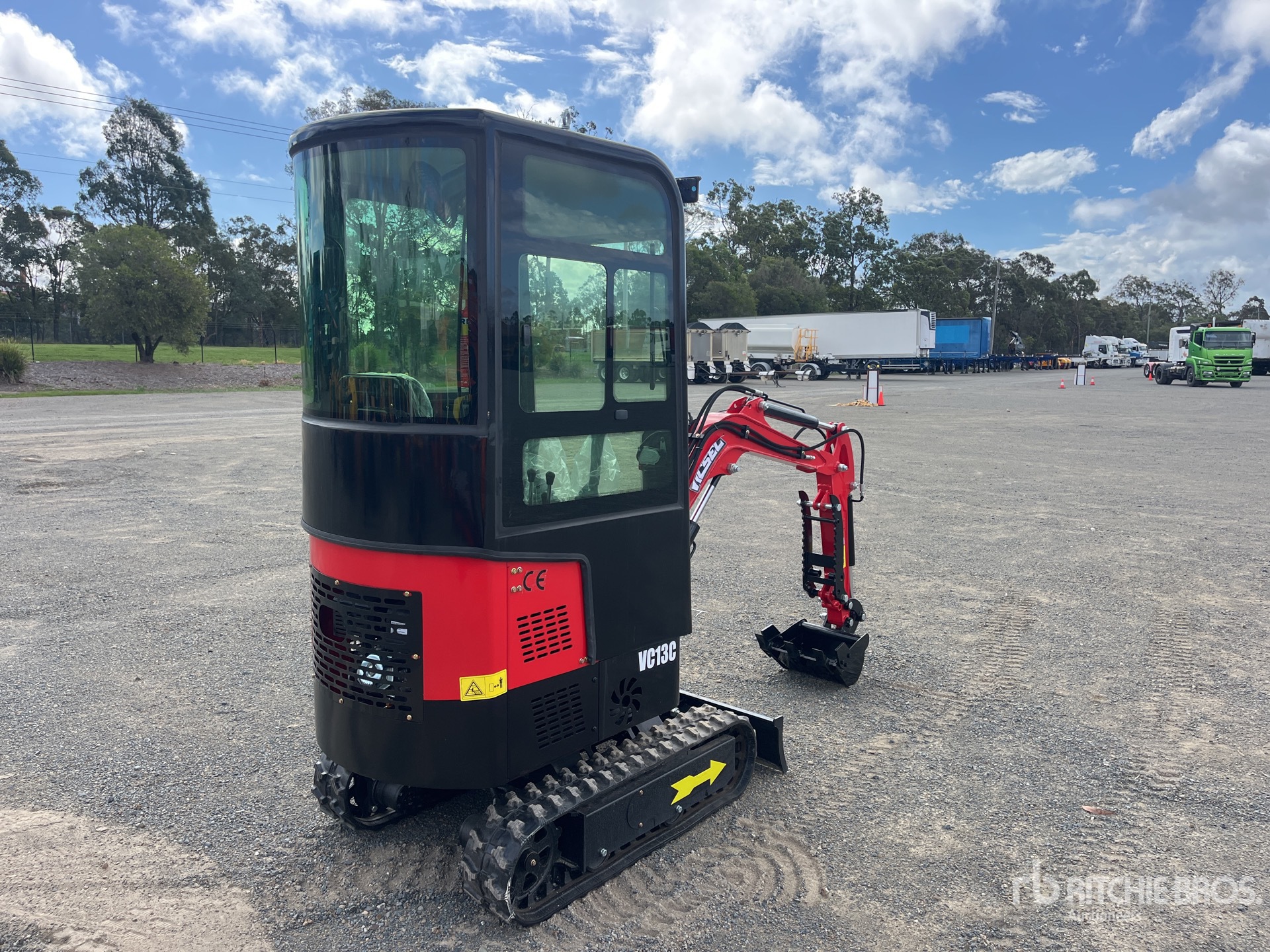 General Appearance with Picture, Right Rear Corner