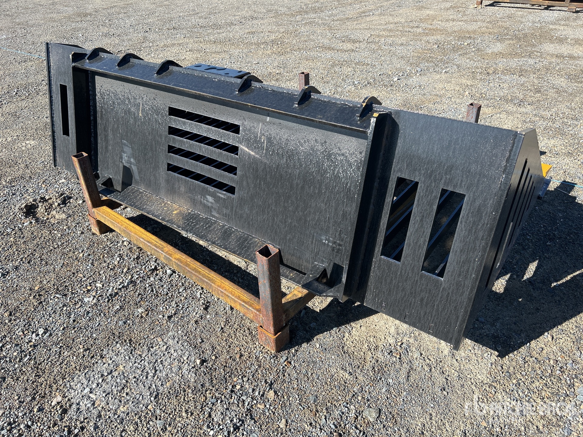 General Appearance with Image, coin arrière droit