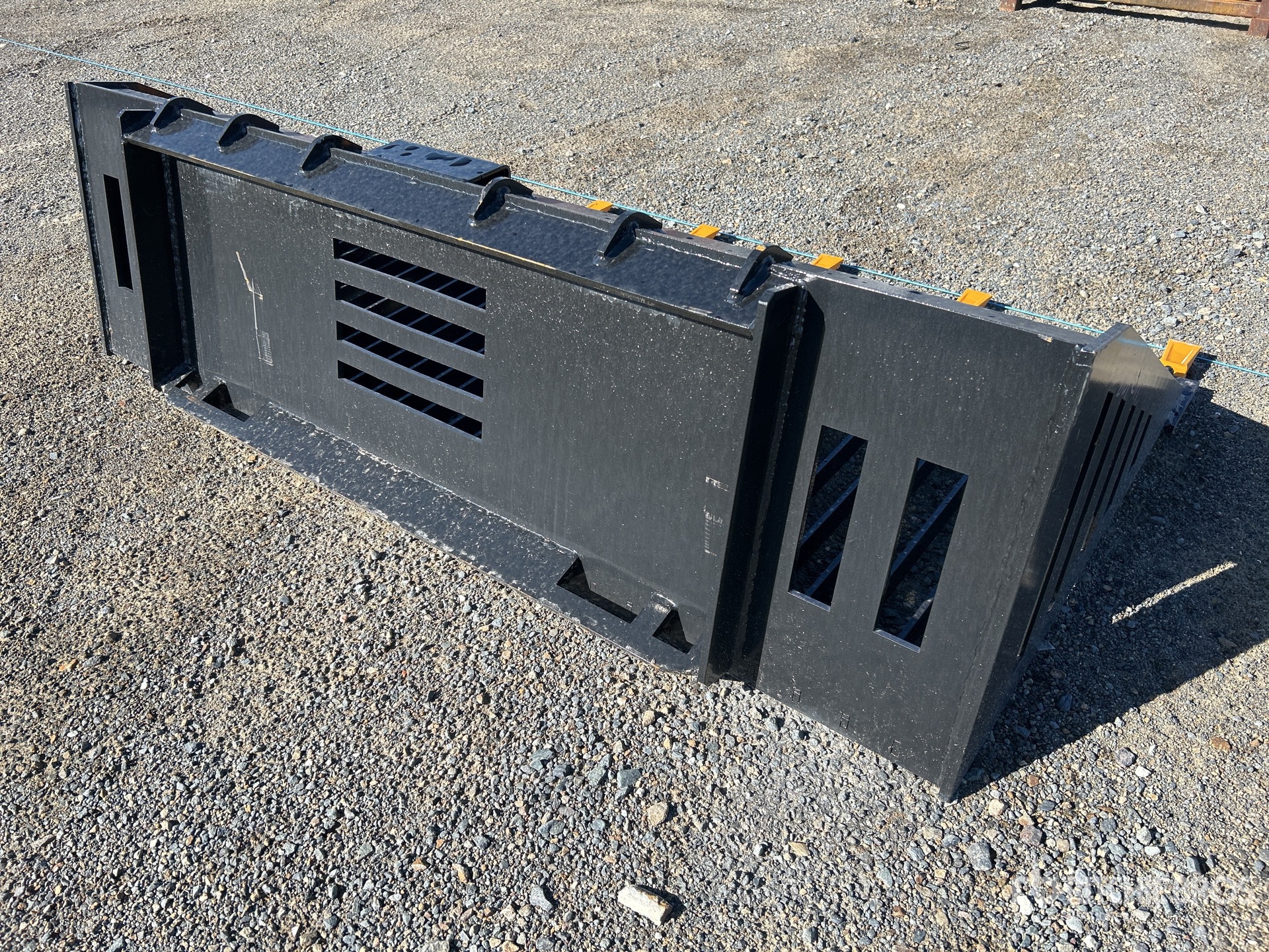 General Appearance with Image, coin arrière droit