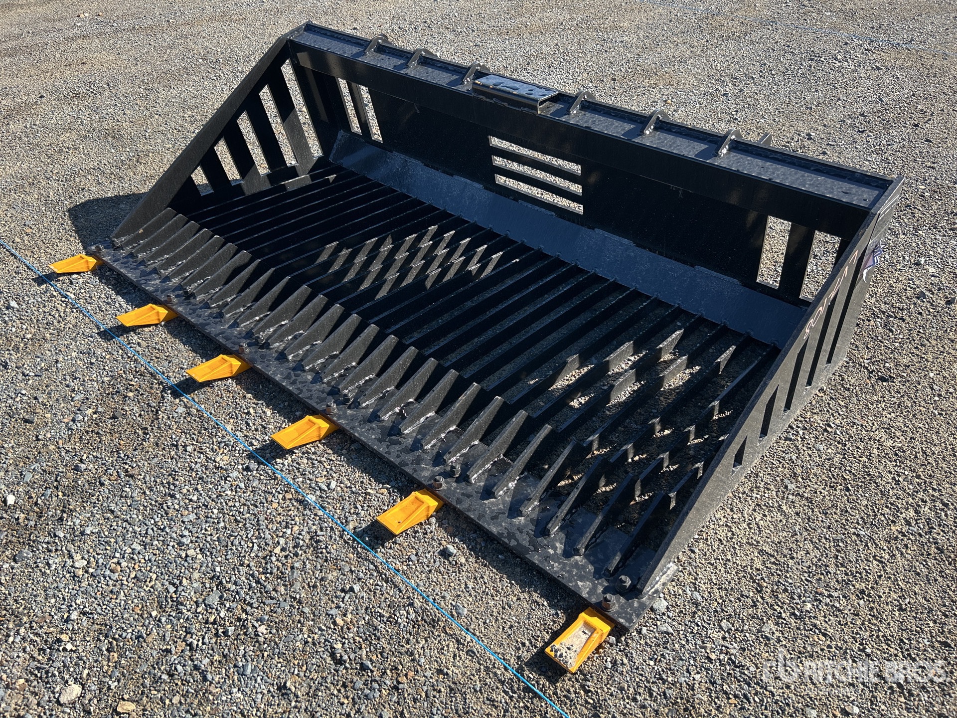 General Appearance with Image, coin avant gauche