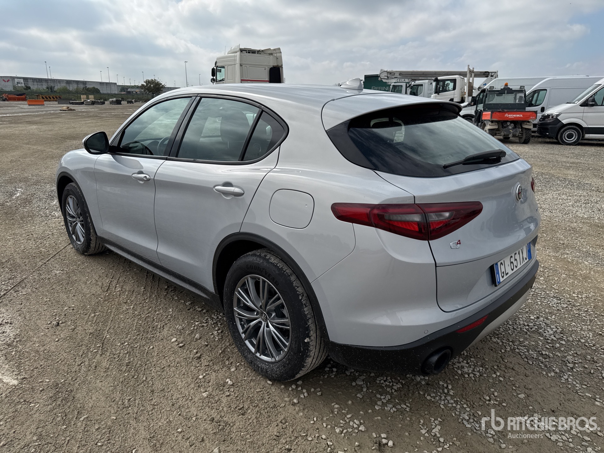 General Appearance with Picture, Left Rear Corner