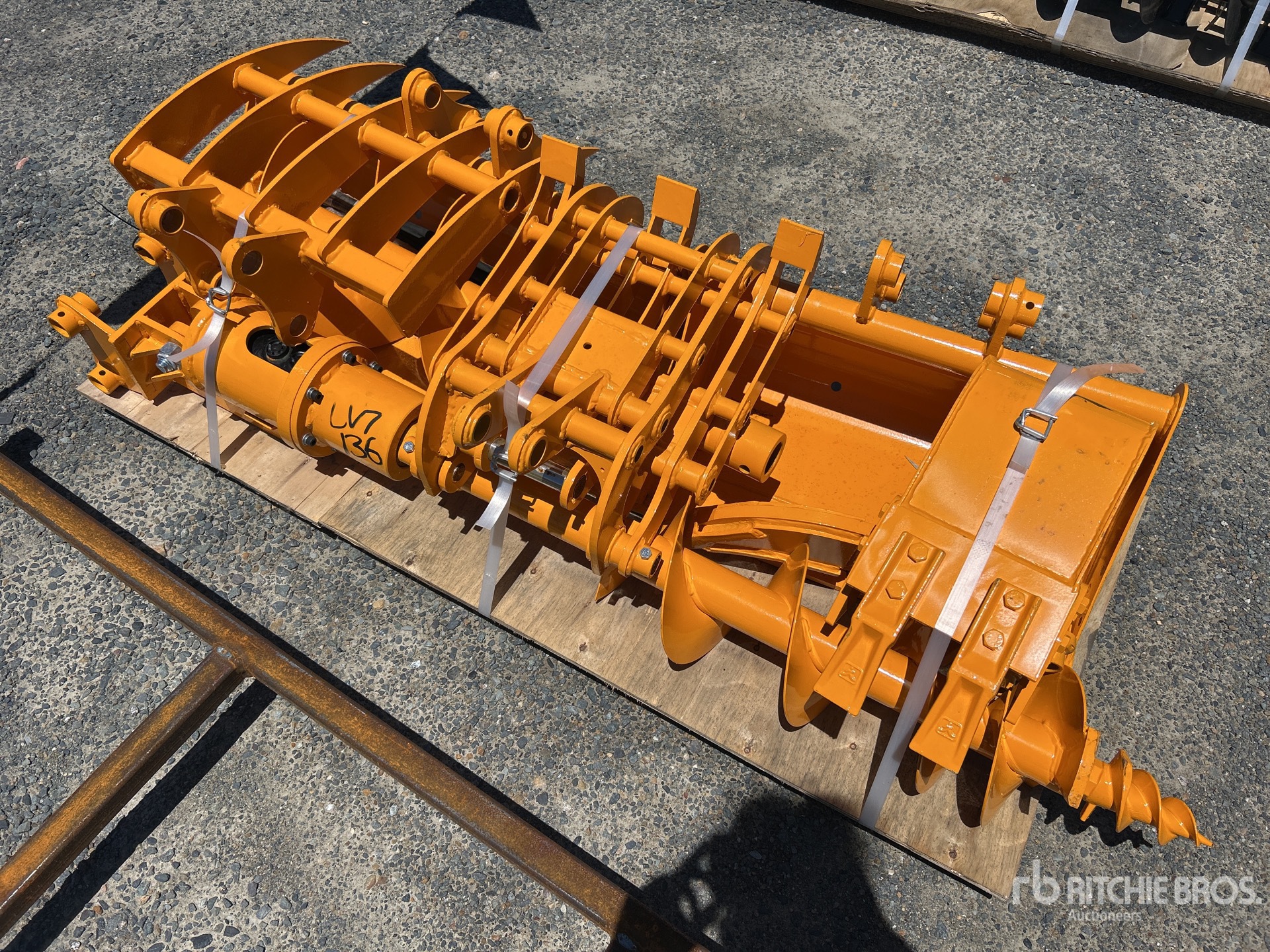 General Appearance with Picture, Right Rear Corner