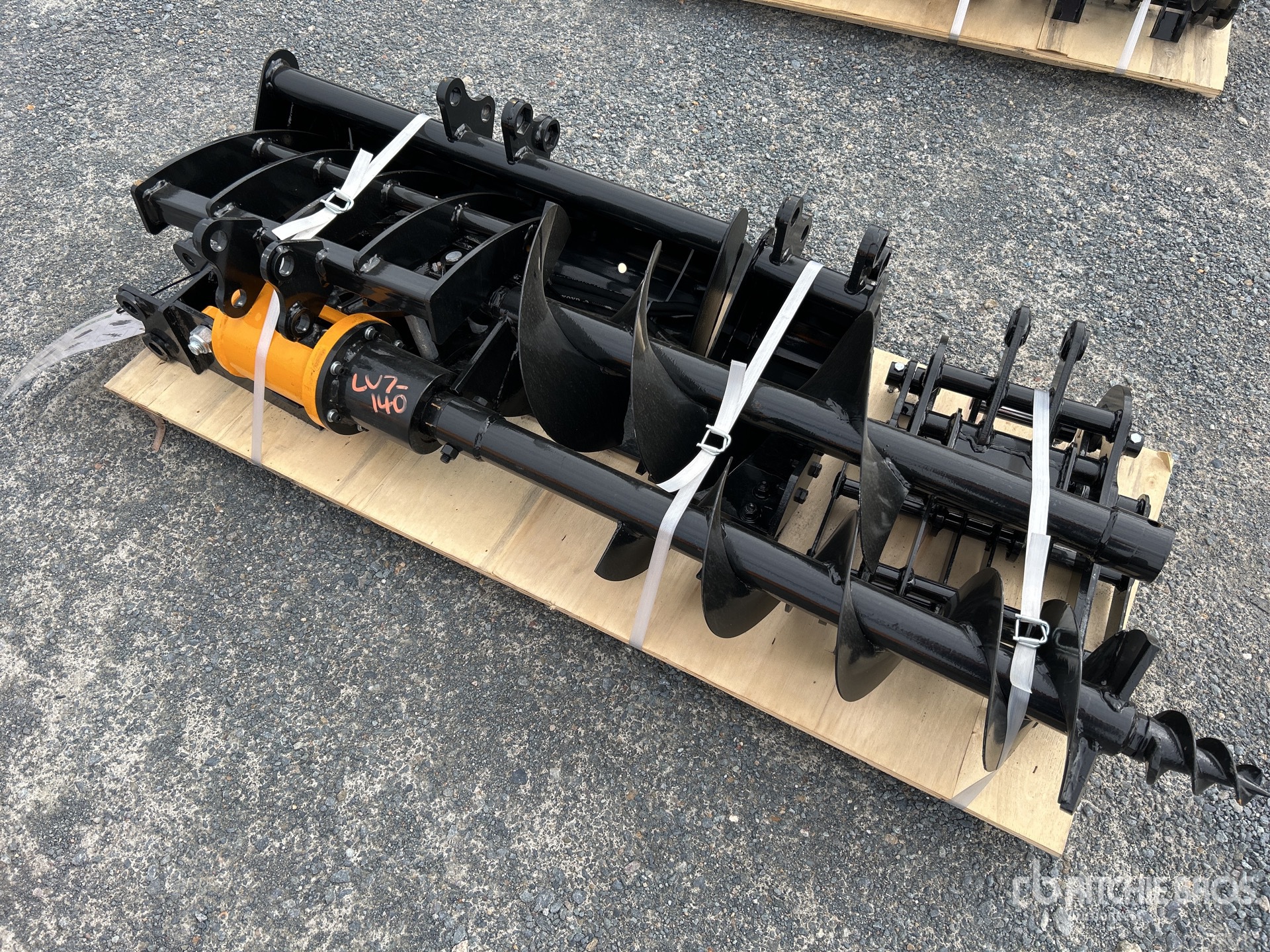 Aspect général with Image, coin arrière droit