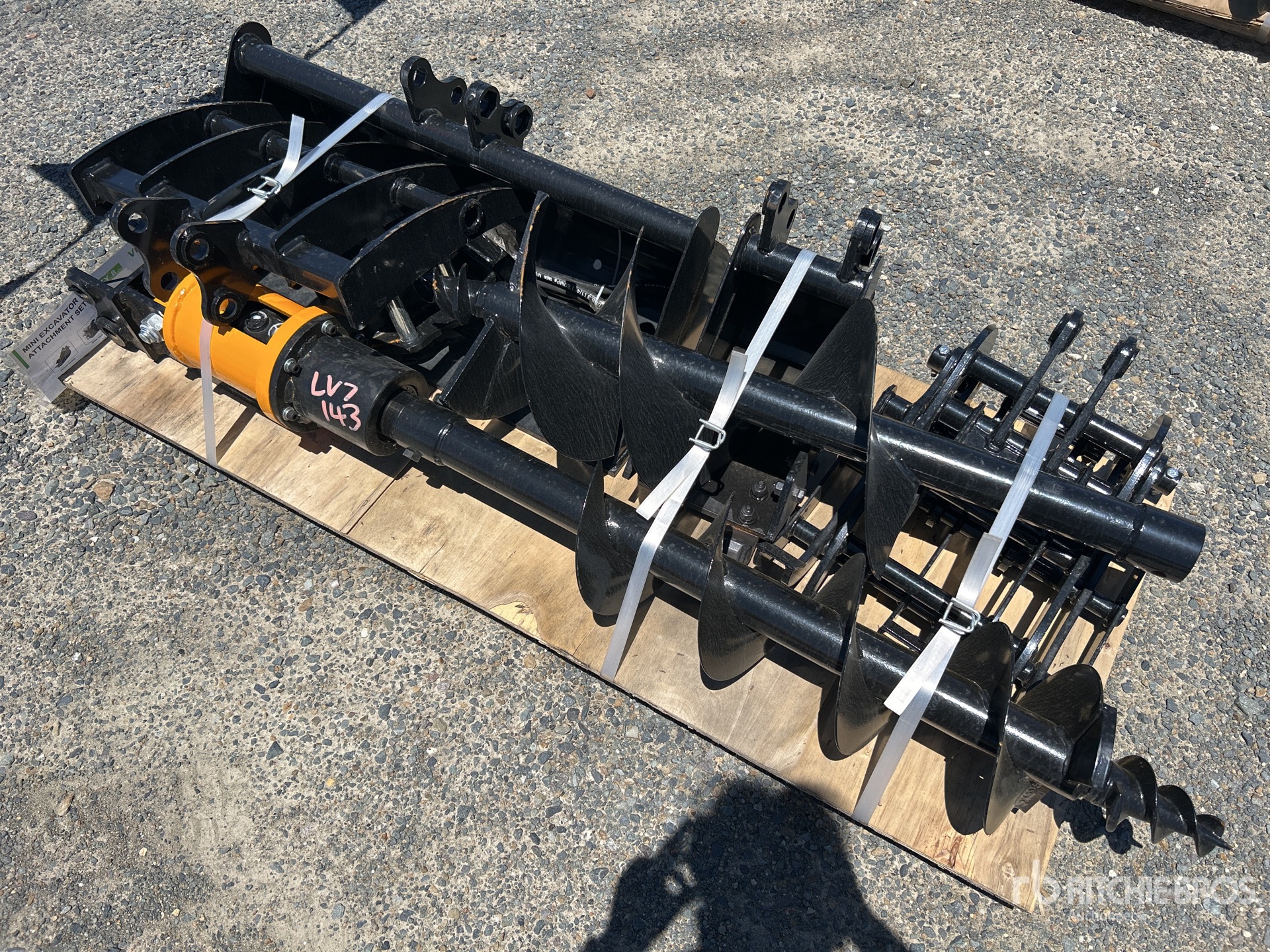 General Appearance with Foto, angolo anteriore sinistro