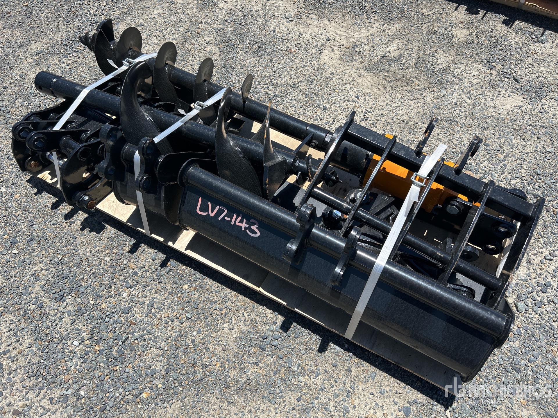 General Appearance with Foto, angolo anteriore sinistro