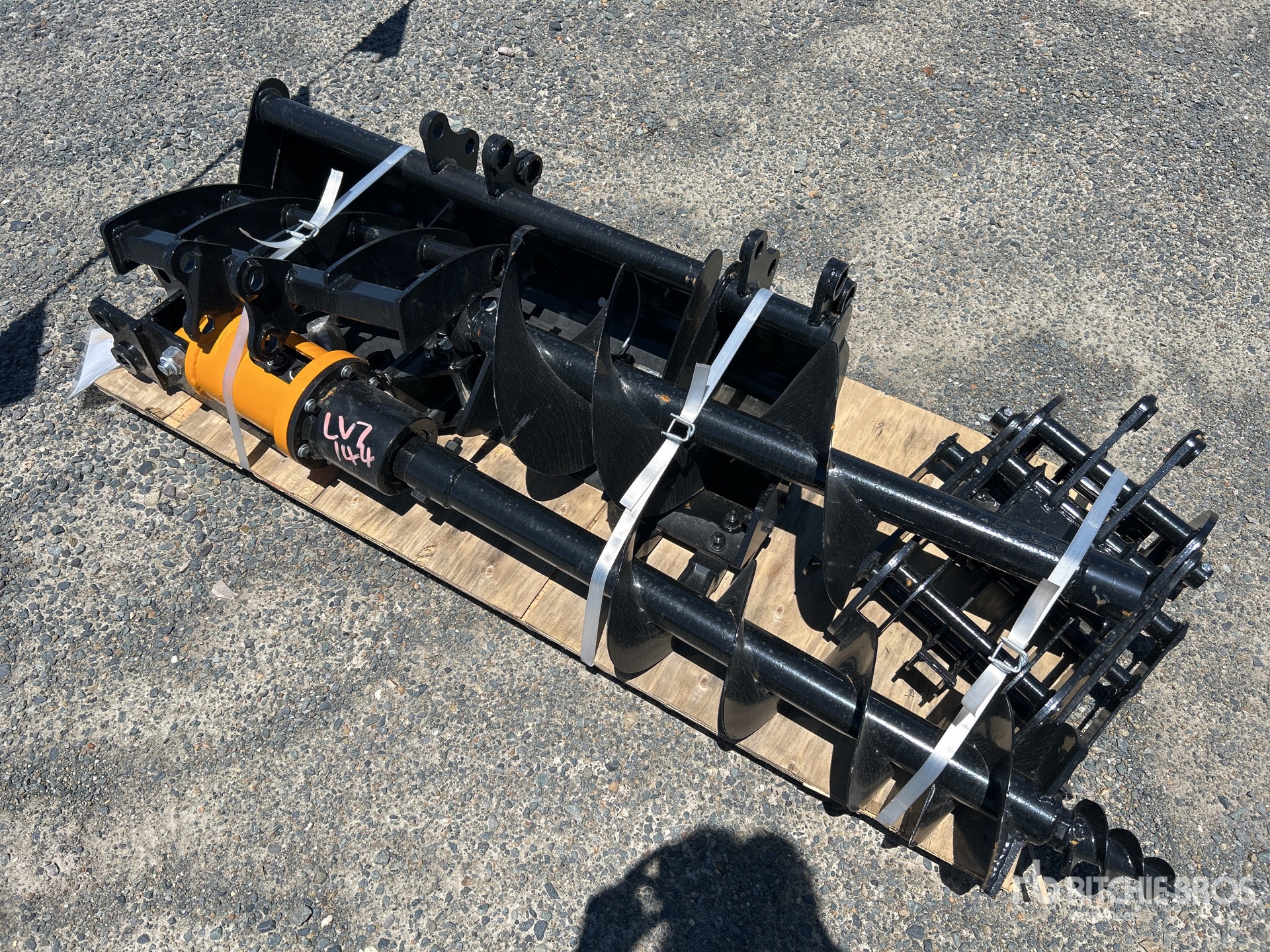 General Appearance with Foto, angolo anteriore sinistro