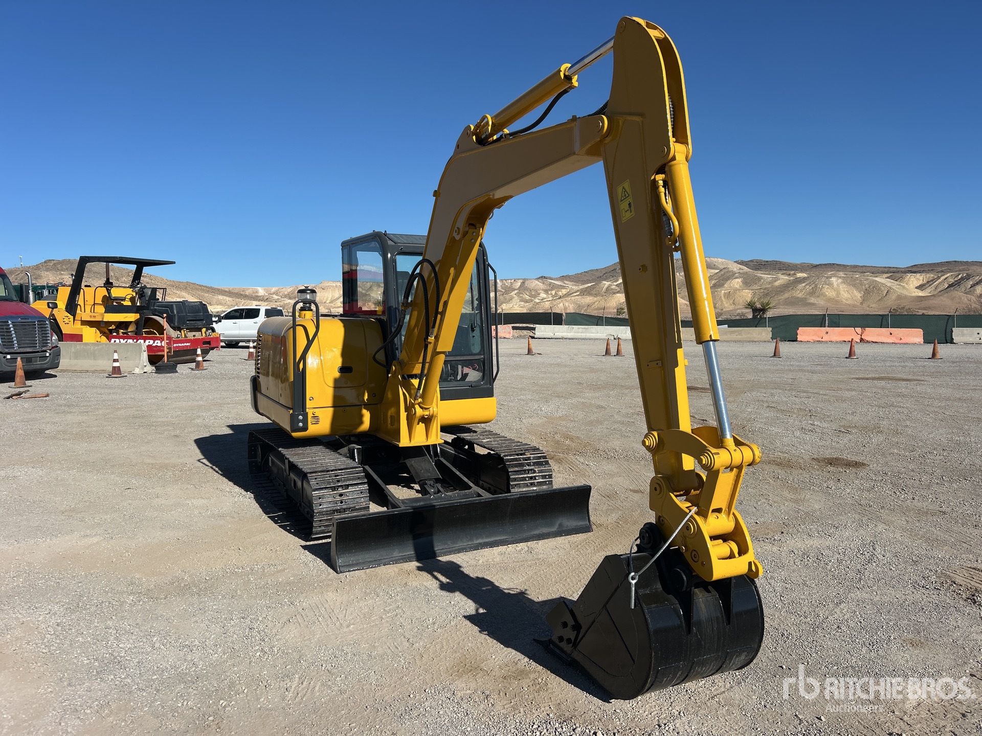 General Appearance with Picture, Right Front Corner