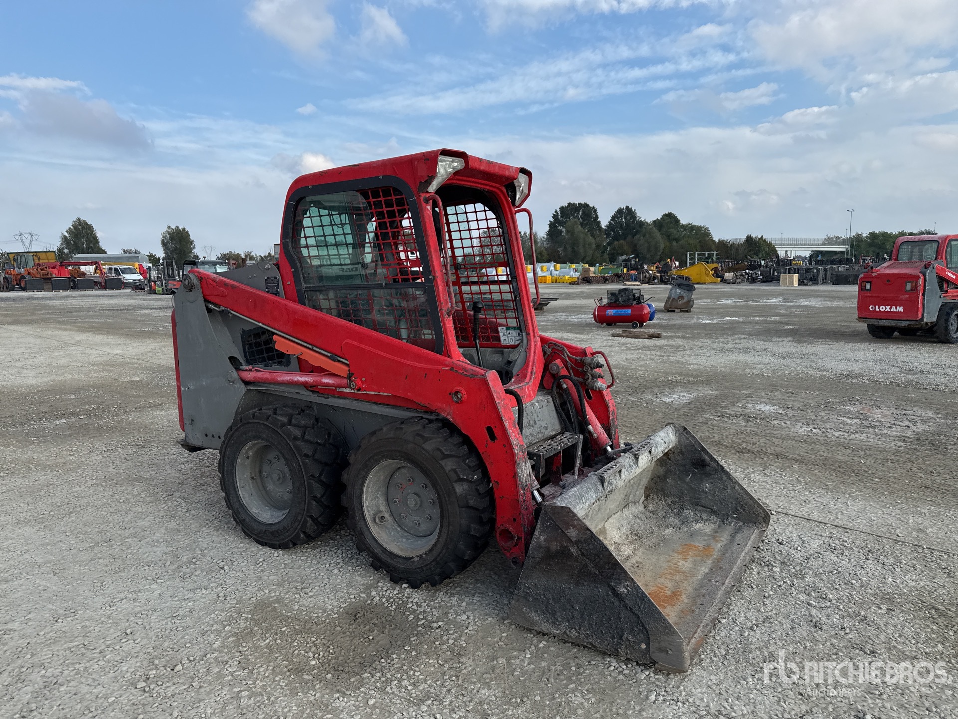 General Appearance with Picture, Right Front Corner