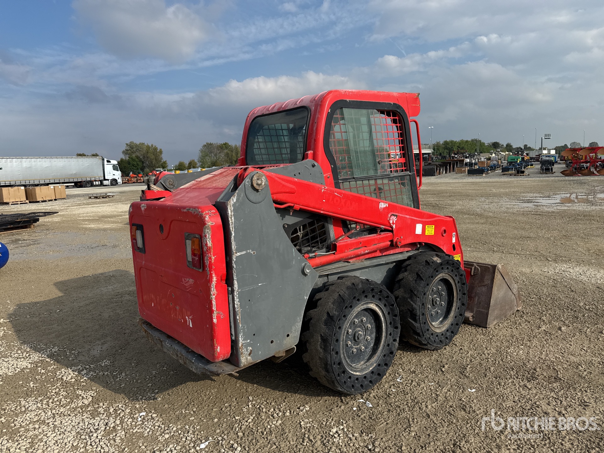 General Appearance with Picture, Right Rear Corner