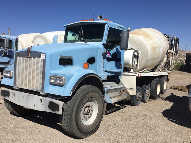 2004 Kenworth W900 12x4 Mixer Truck (Inoperable)