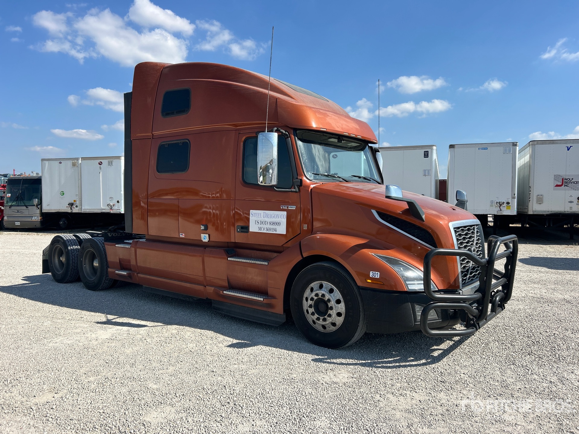 General Appearance with Picture, Right Front Corner