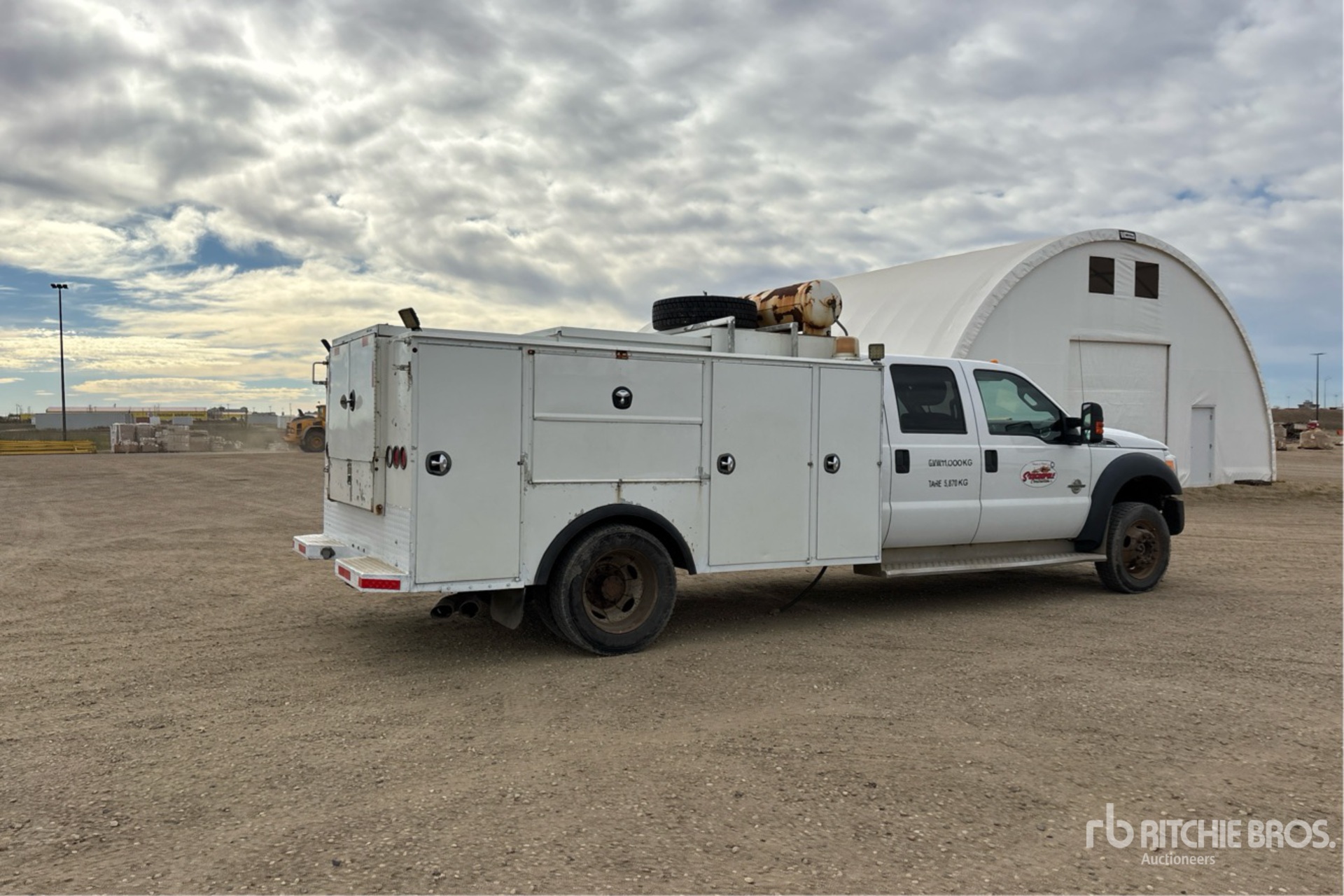 General Appearance with Picture, Right Rear Corner