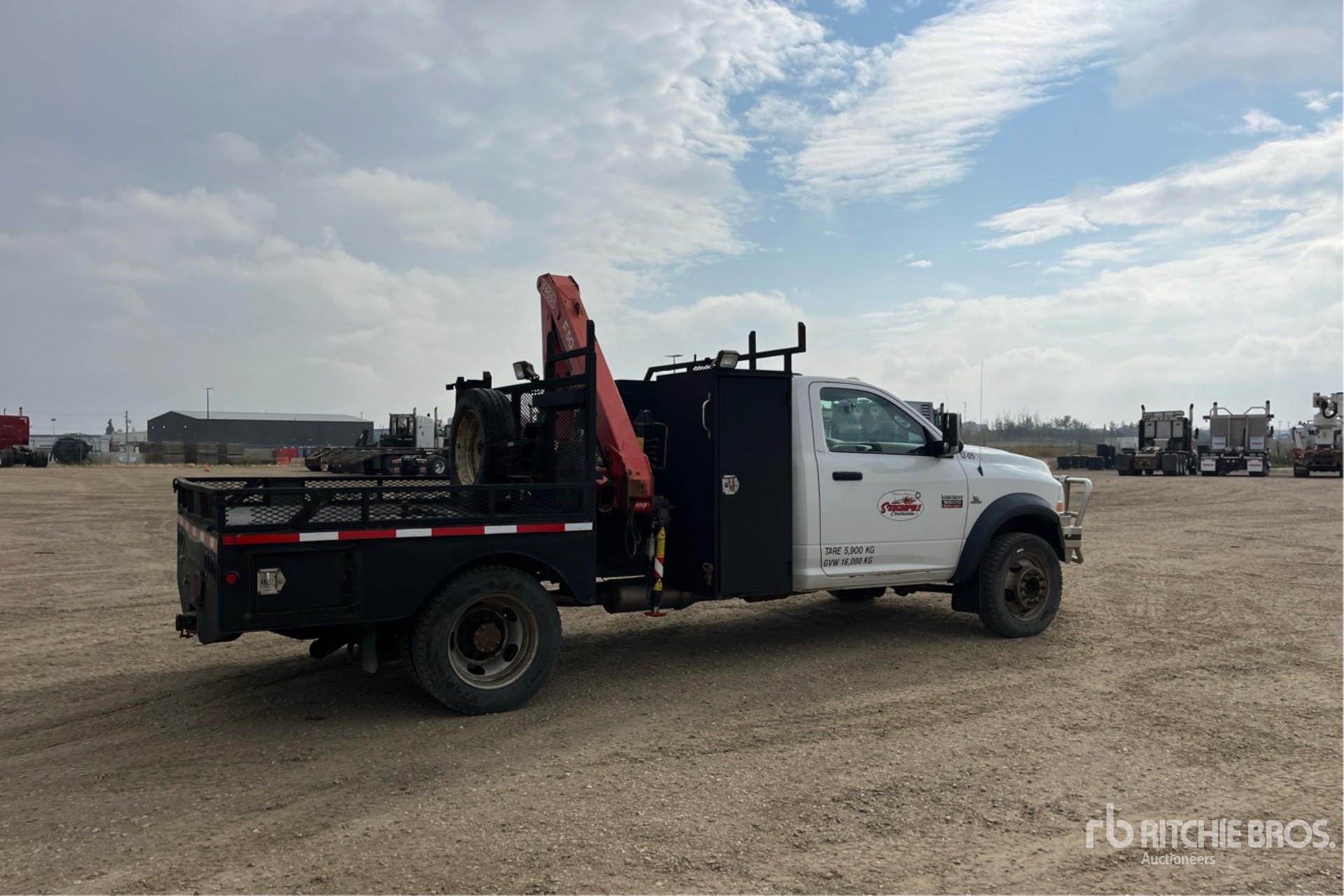 General Appearance with Picture, Right Rear Corner