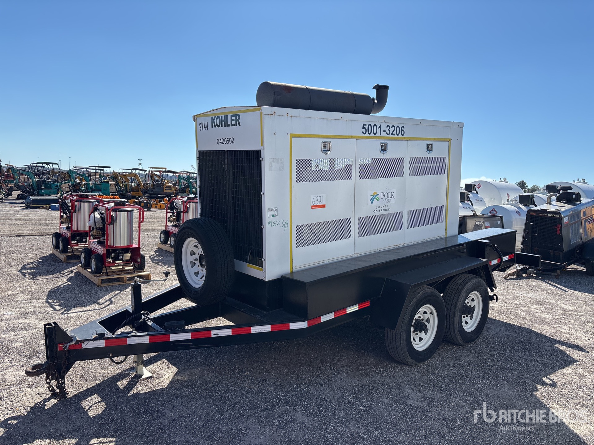 Aspect général with Image, coin avant gauche