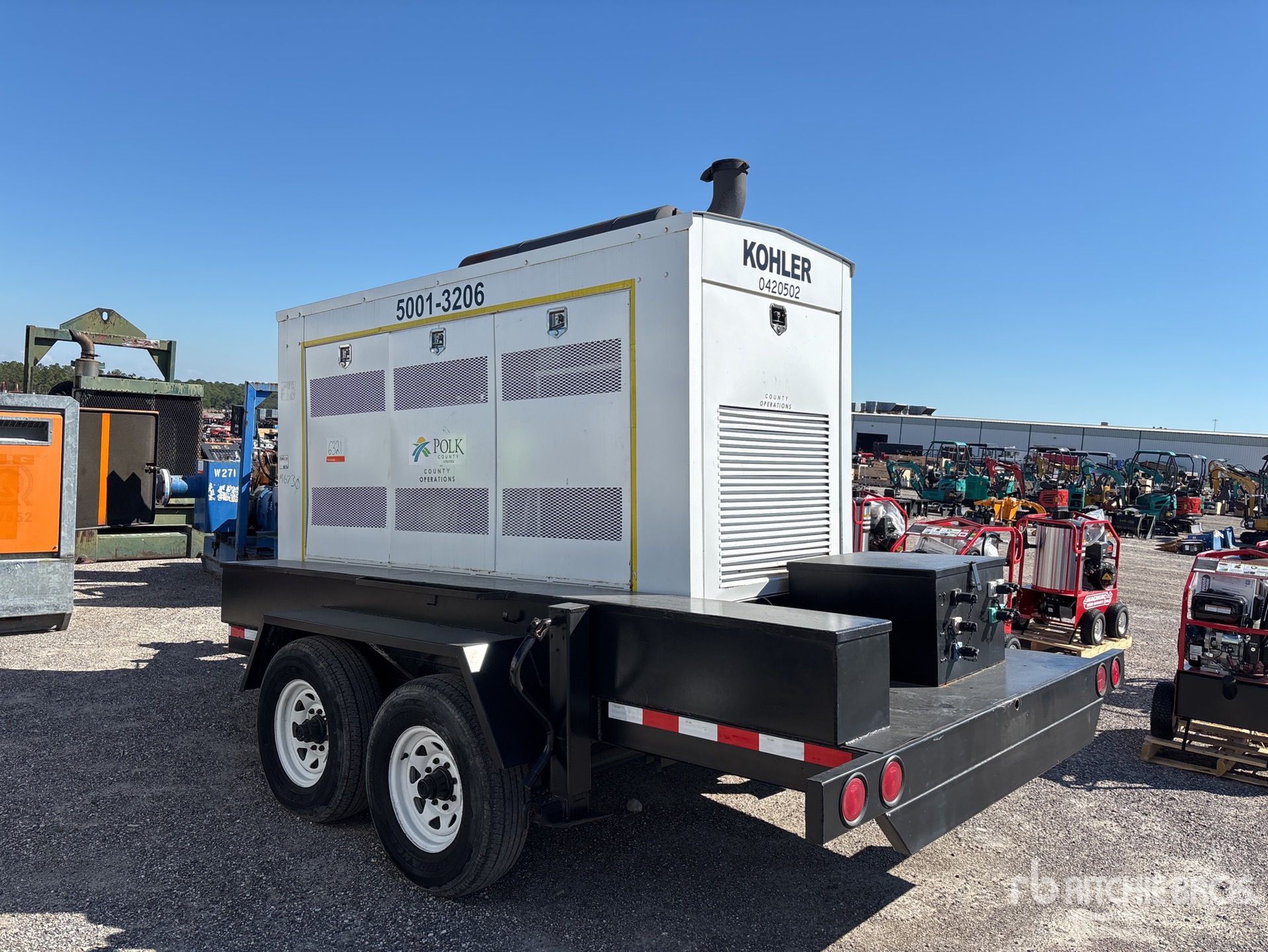 Aspect général with Image, coin arrière gauche