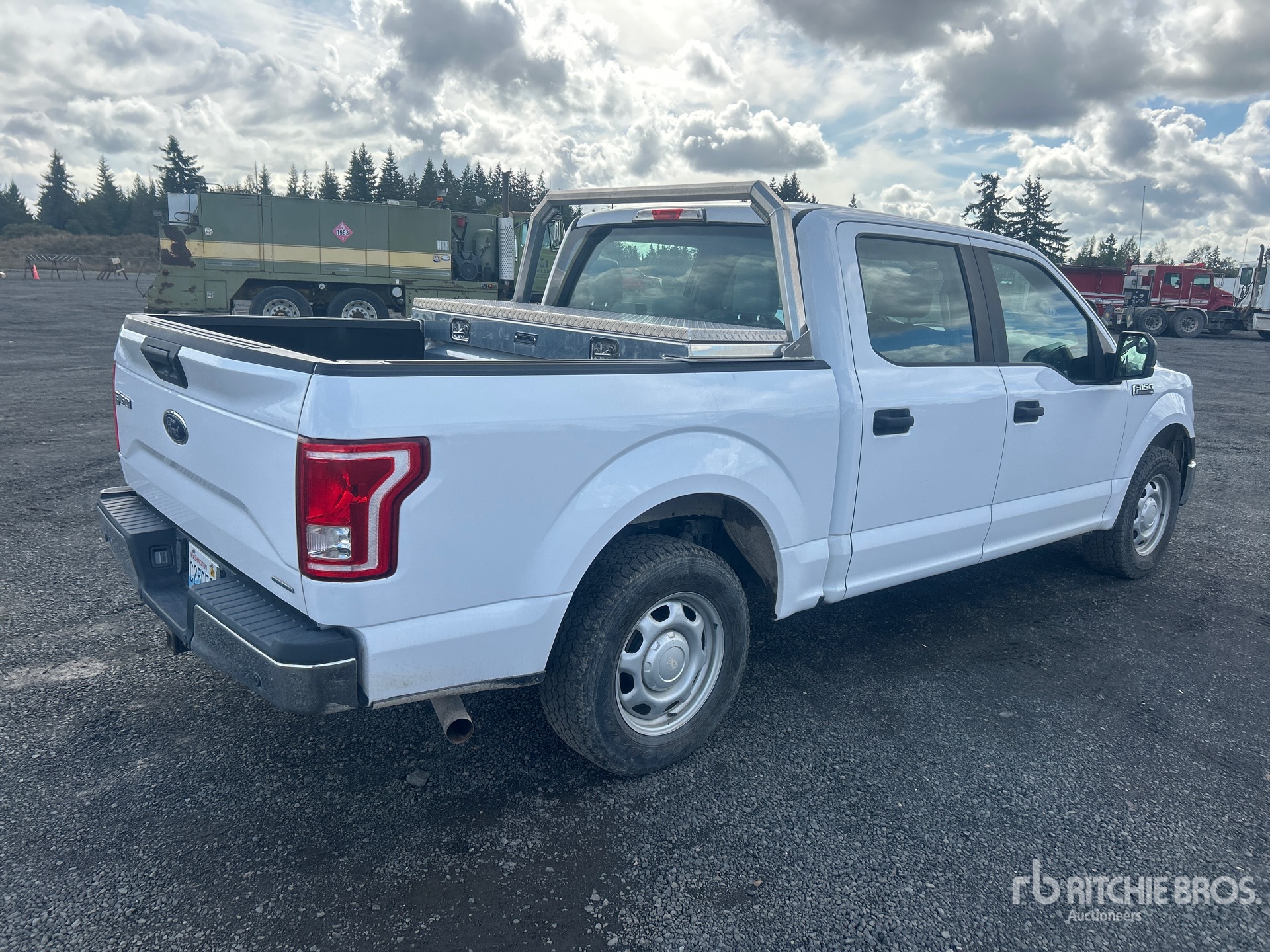 General Appearance with Picture, Right Rear Corner