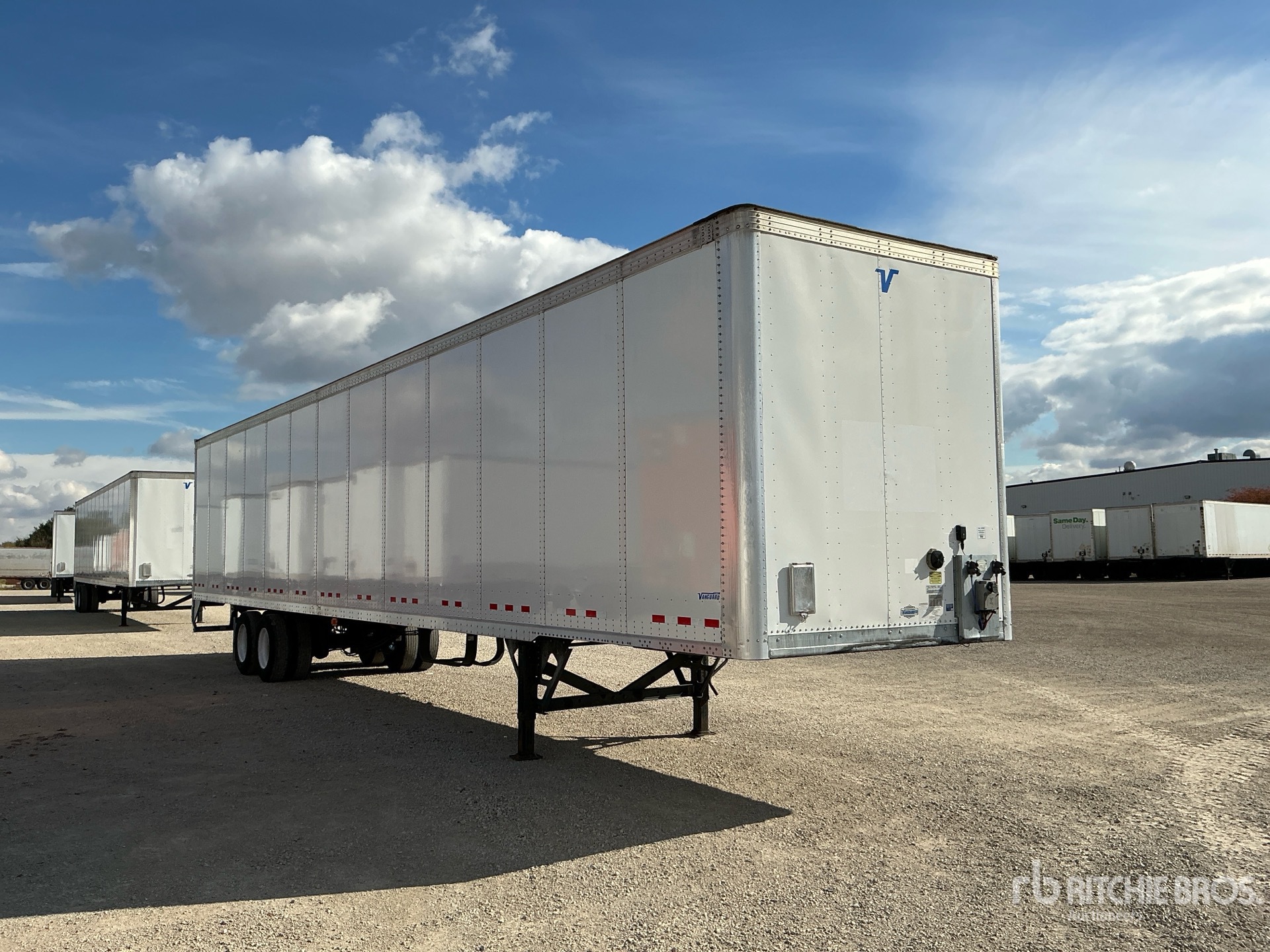 General Appearance with Image, coin avant droit